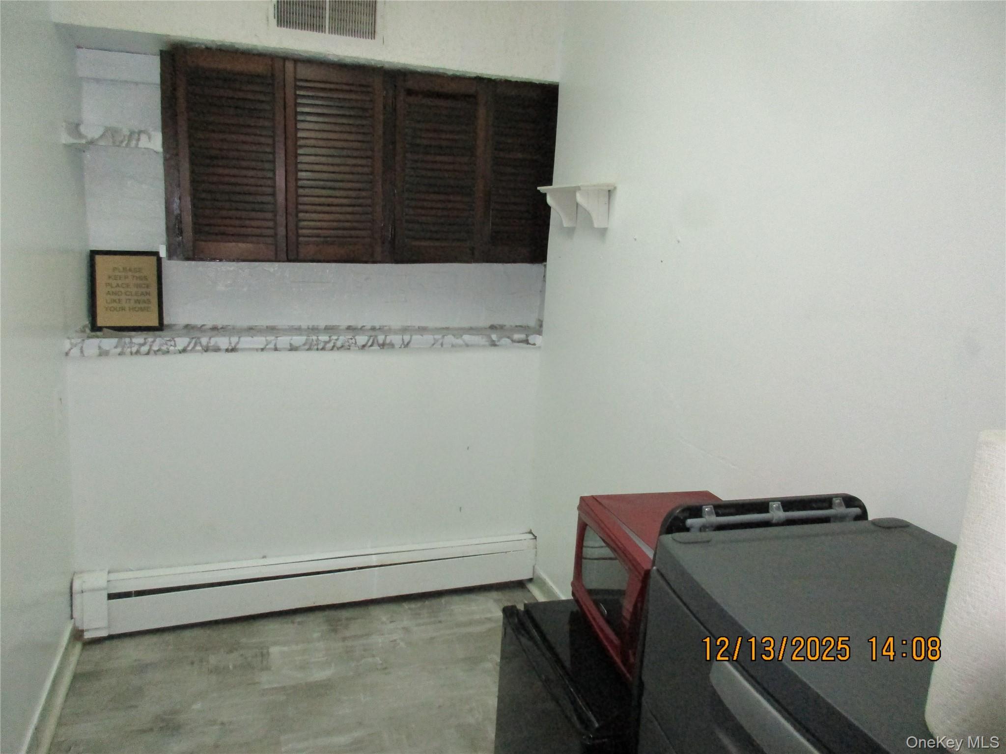 Commercial Lease Metropolitan  Queens, NY 11379, MLS-875481-13