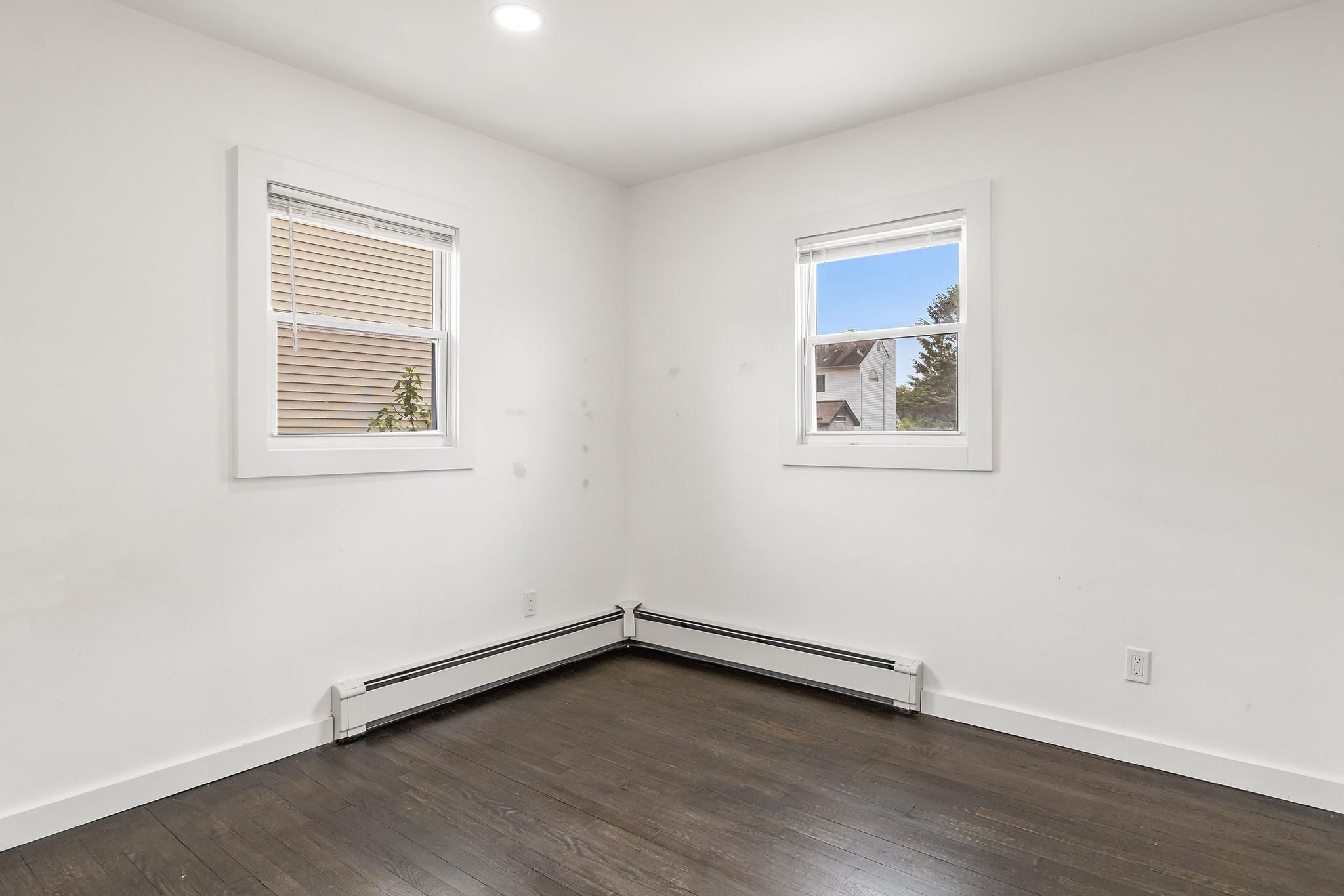 Single Family Parkview  Suffolk County, NY 11967, MLS-875486-10