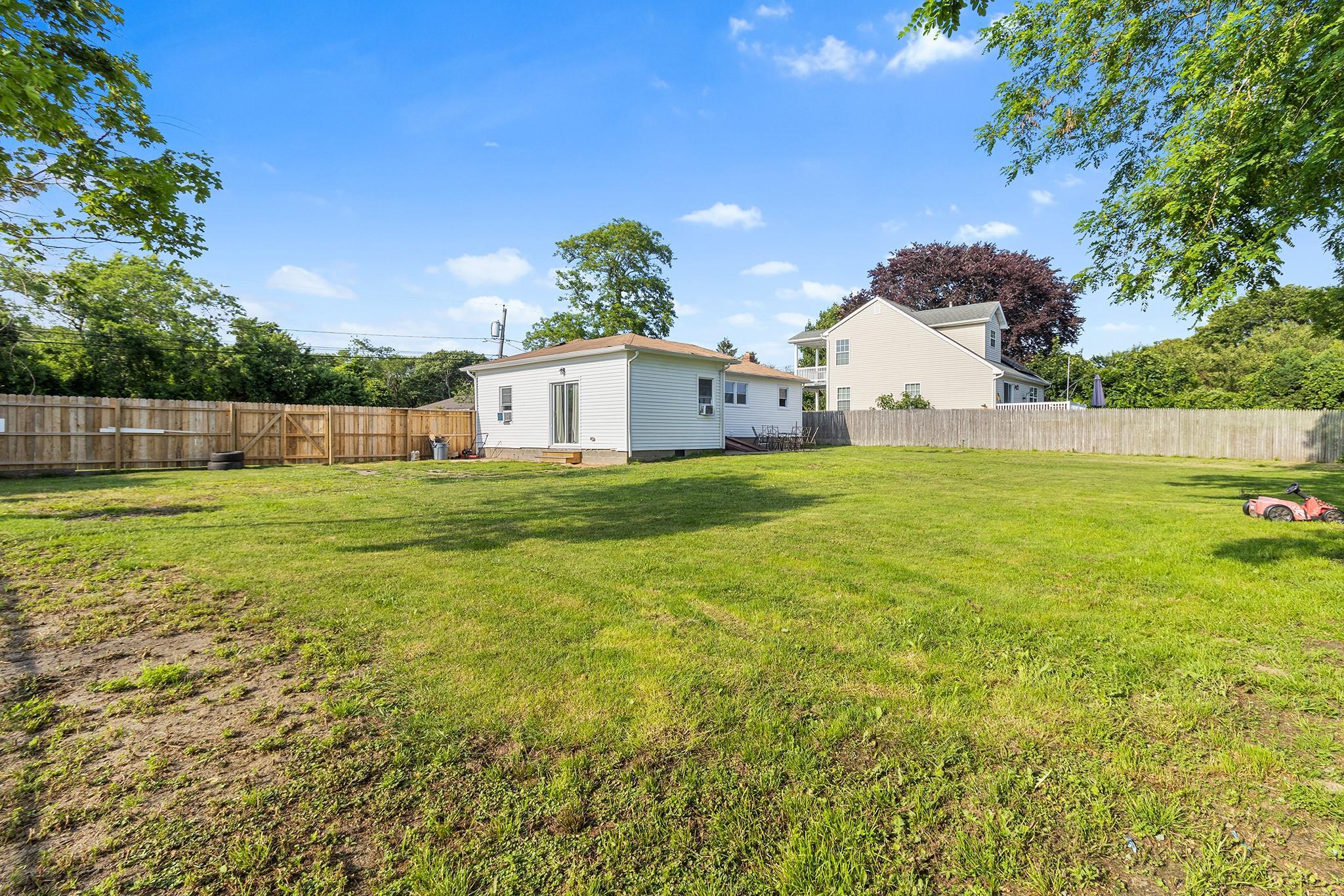 Single Family Parkview  Suffolk County, NY 11967, MLS-875486-21