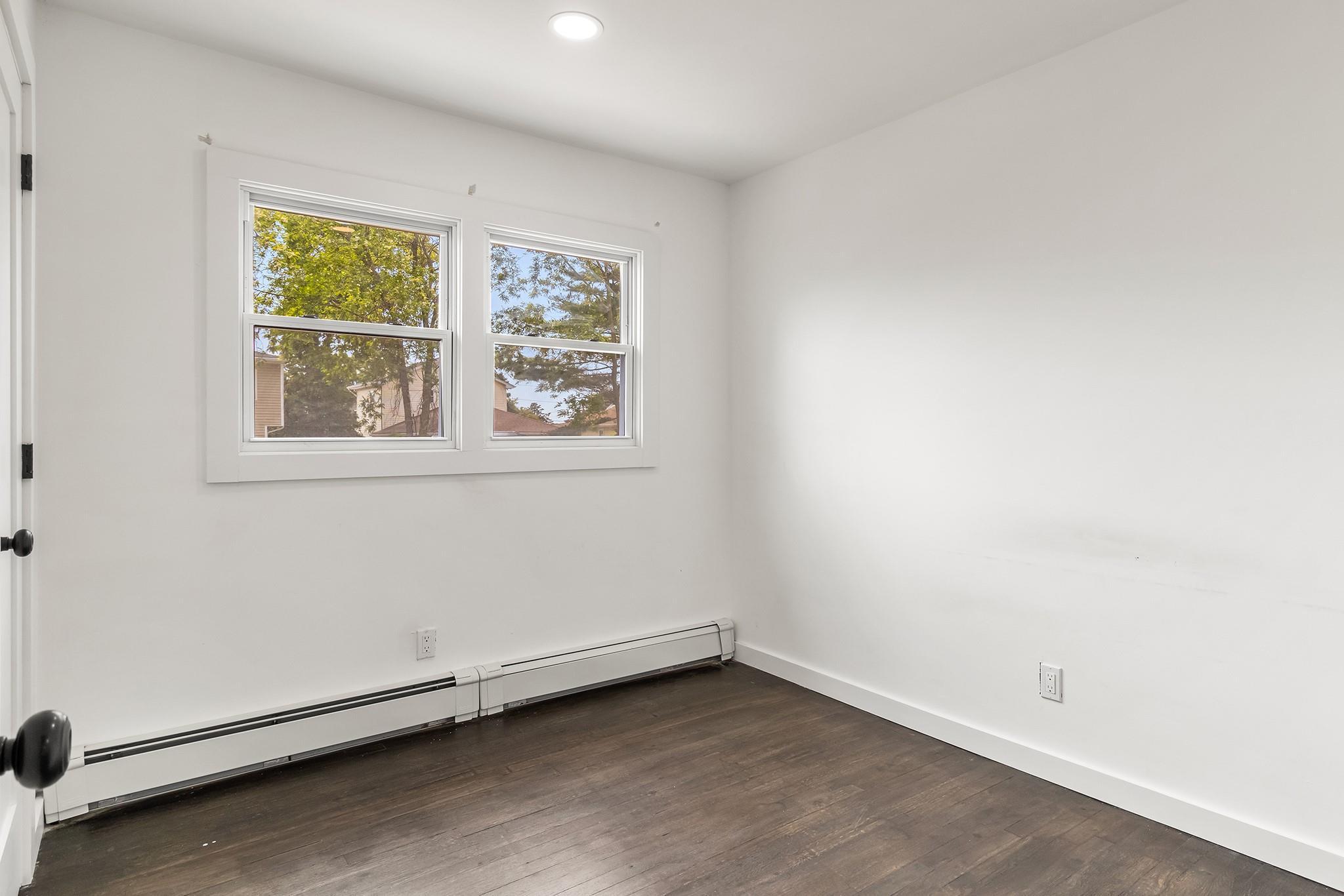 Single Family Parkview  Suffolk County, NY 11967, MLS-875486-8