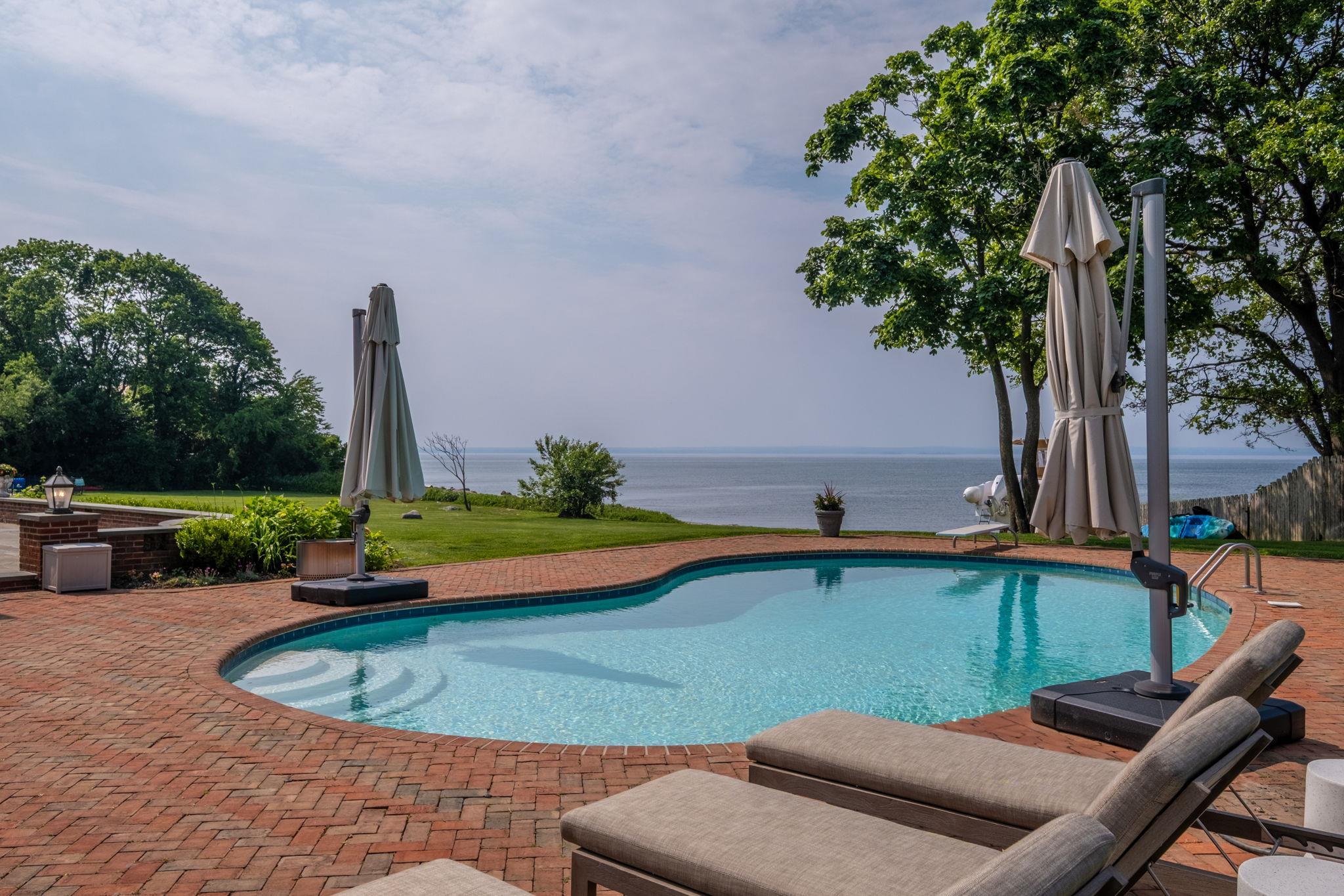 Single Family Private  Nassau County, NY 11709, MLS-875507-12