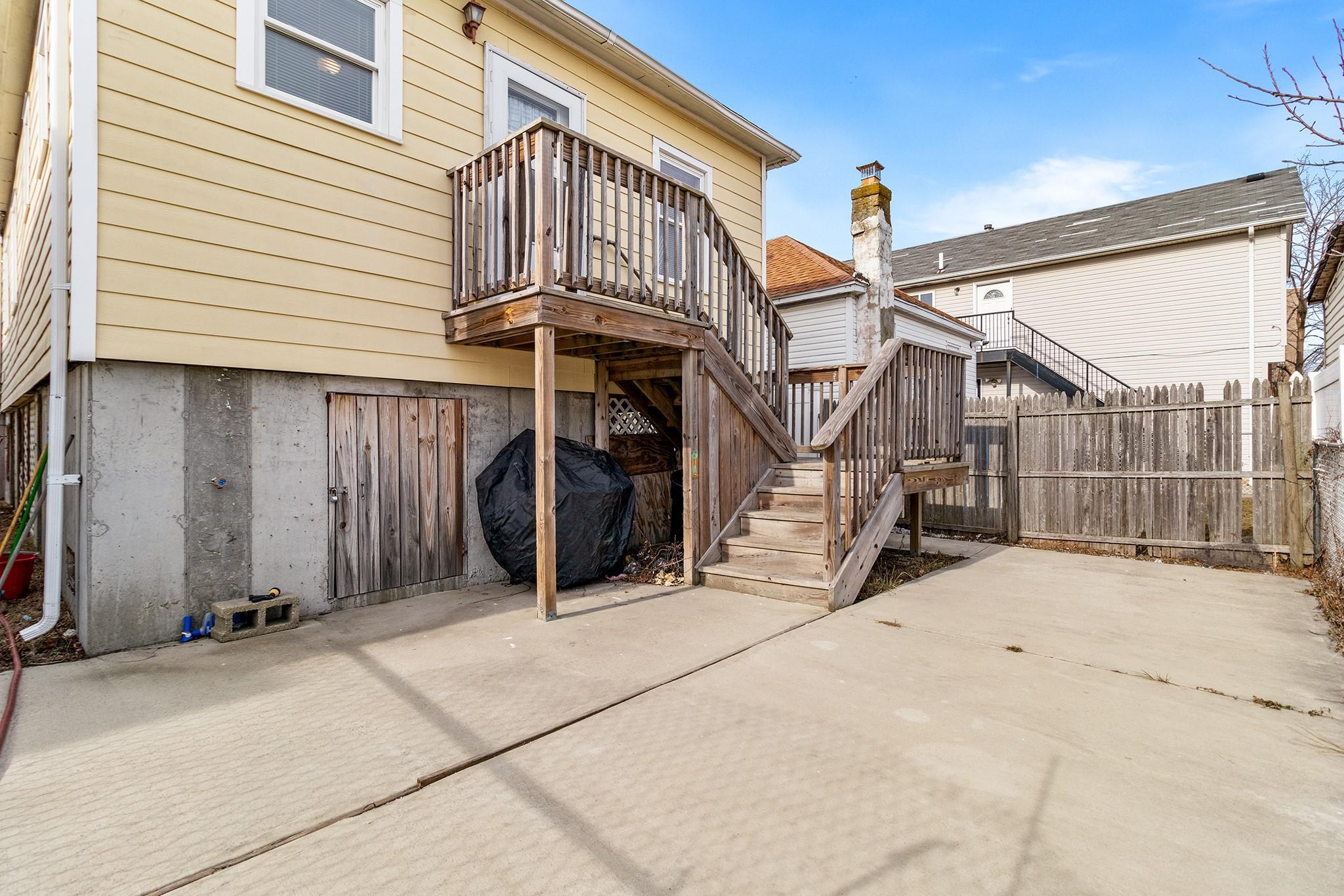 Single Family Beach 39th  Queens, NY 11691, MLS-875531-17