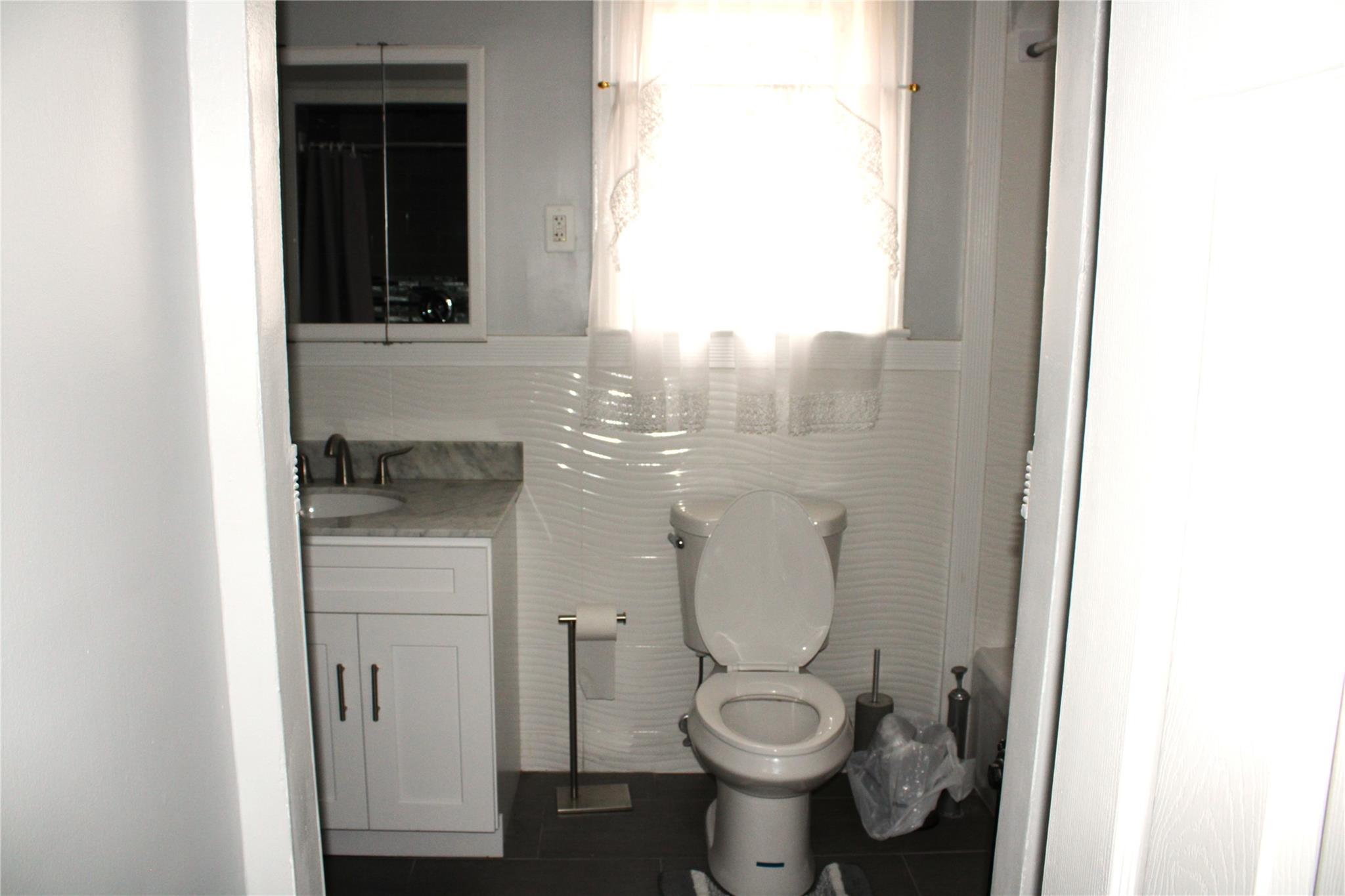 Single Family 87th  Queens, NY 11417, MLS-875537-20