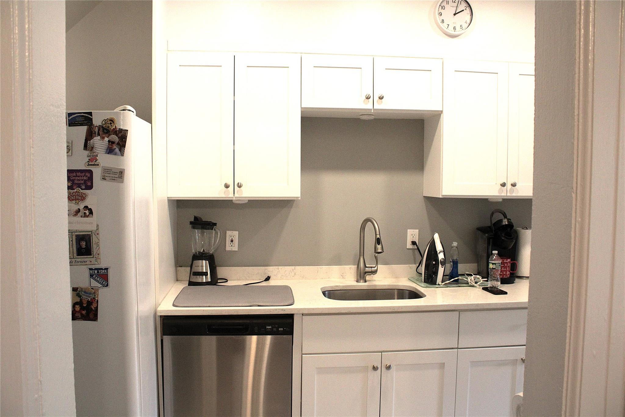 Single Family 87th  Queens, NY 11417, MLS-875537-6