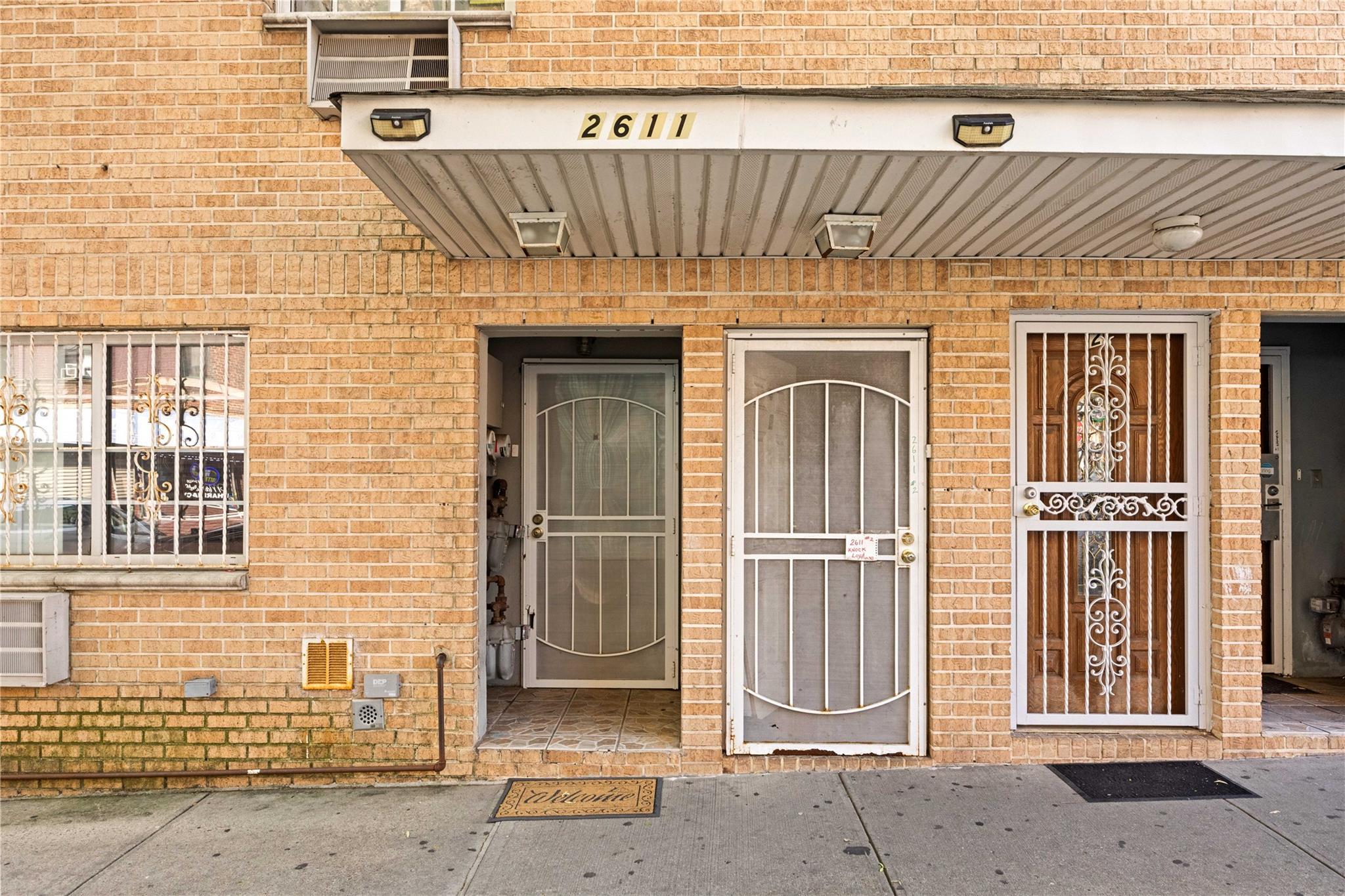 Single Family Decatur  Bronx, NY 10458, MLS-875543-2
