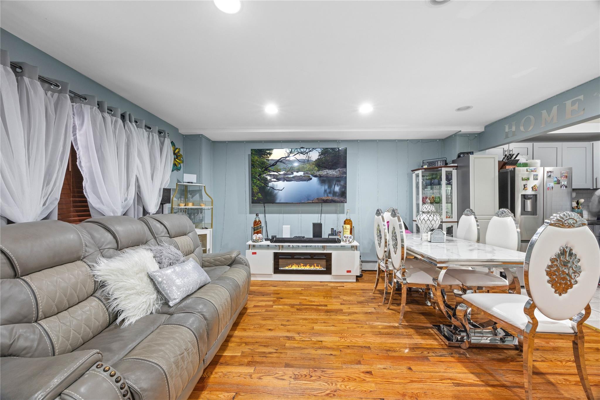 Single Family Decatur  Bronx, NY 10458, MLS-875543-5