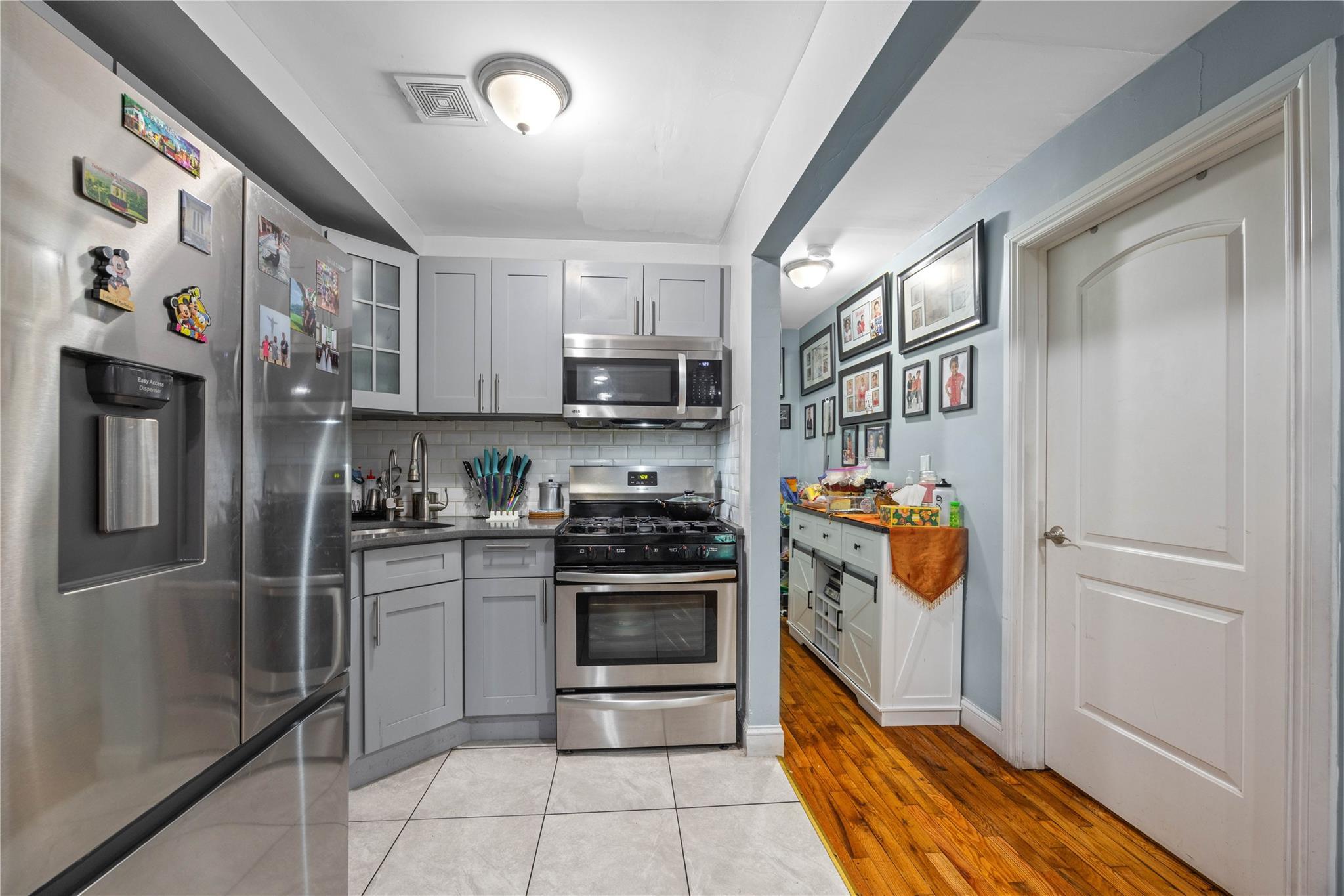 Single Family Decatur  Bronx, NY 10458, MLS-875543-9