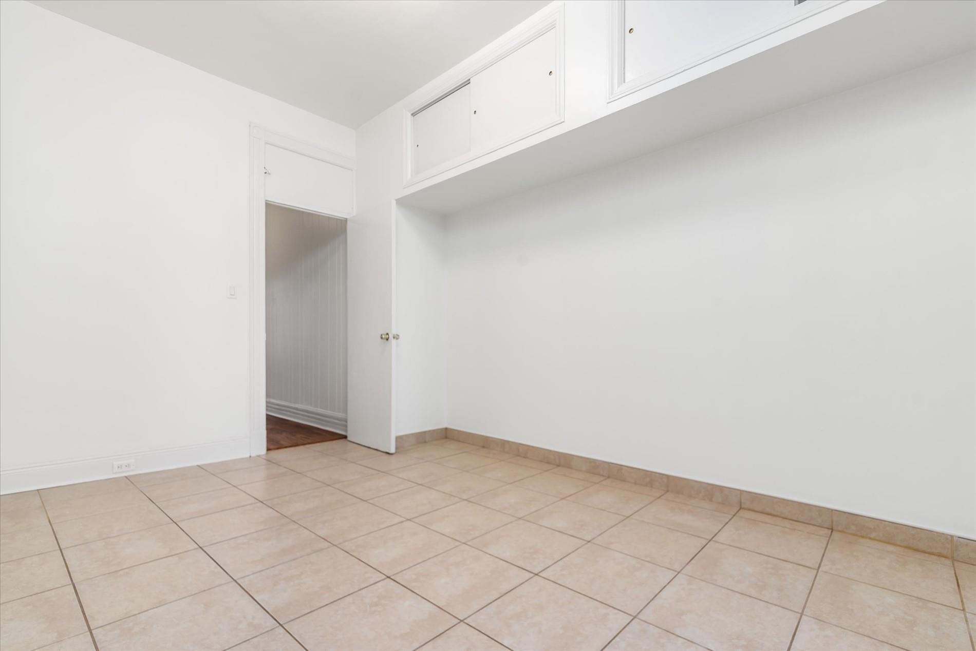 Single Family 69th  Queens, NY 11385, MLS-875596-8