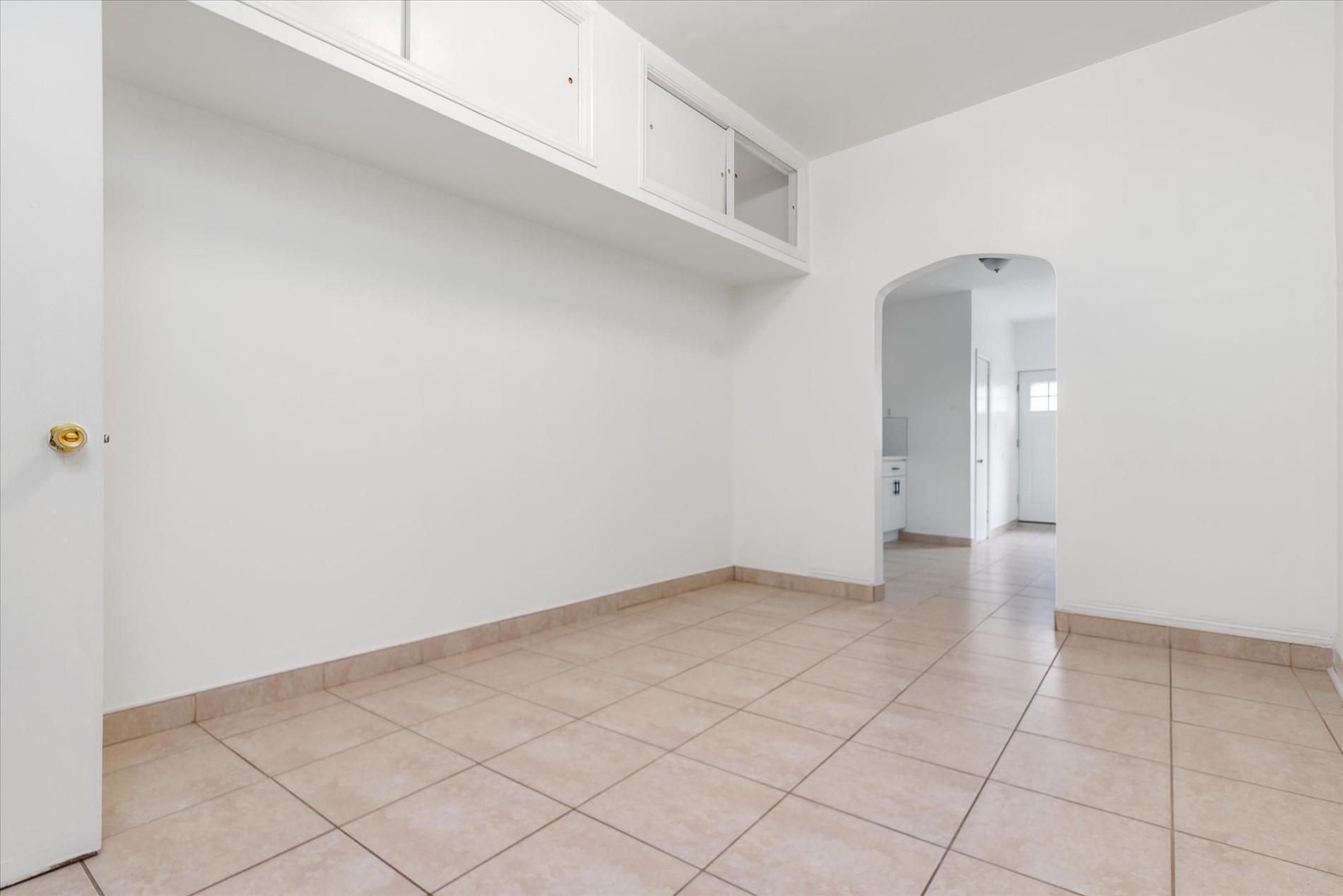 Single Family 69th  Queens, NY 11385, MLS-875596-9