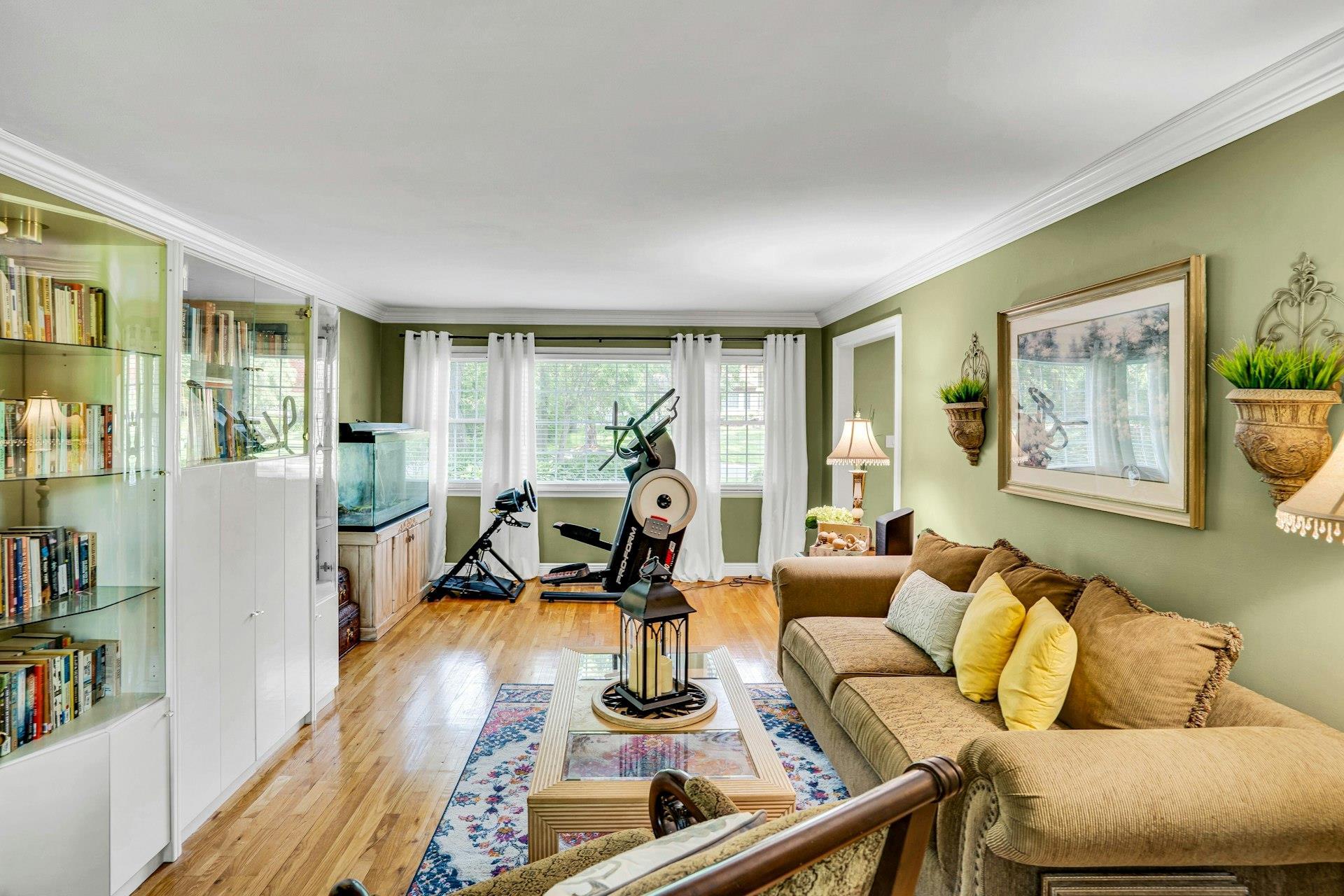 Single Family Threepence  Suffolk County, NY 11747, MLS-875604-11
