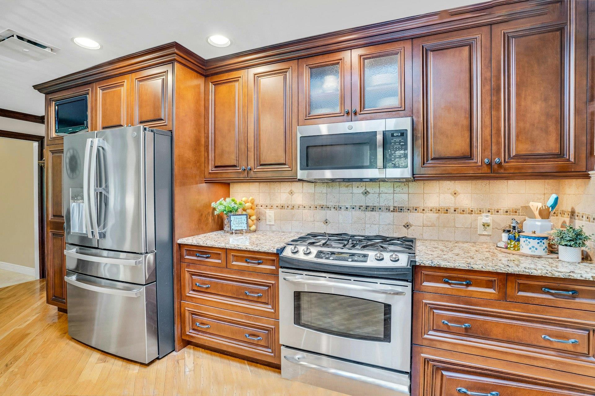 Single Family Threepence  Suffolk County, NY 11747, MLS-875604-26