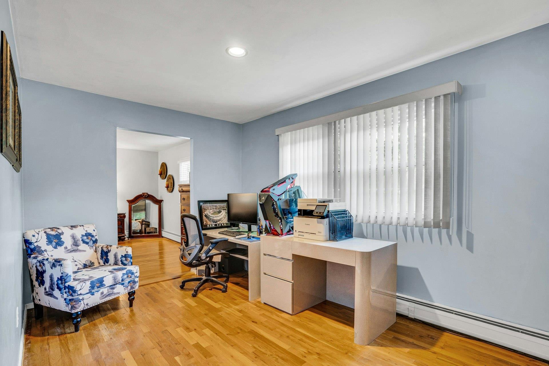 Single Family Threepence  Suffolk County, NY 11747, MLS-875604-39