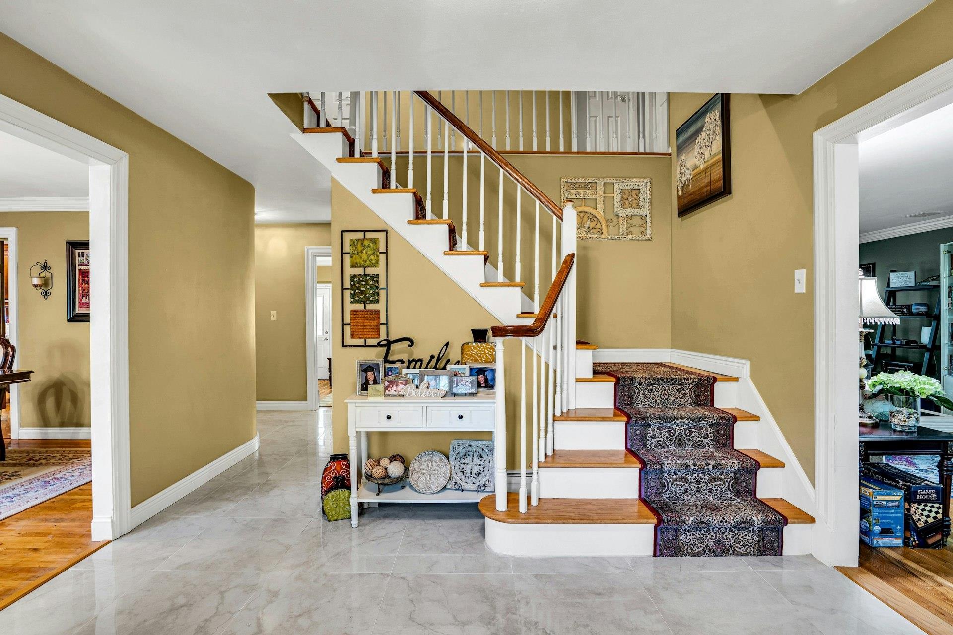 Single Family Threepence  Suffolk County, NY 11747, MLS-875604-4