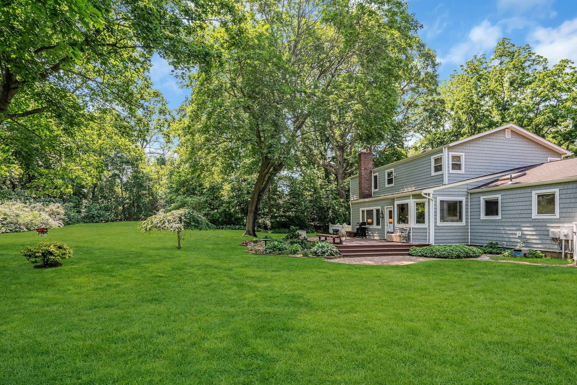 Single Family Threepence  Suffolk County, NY 11747, MLS-875604-44