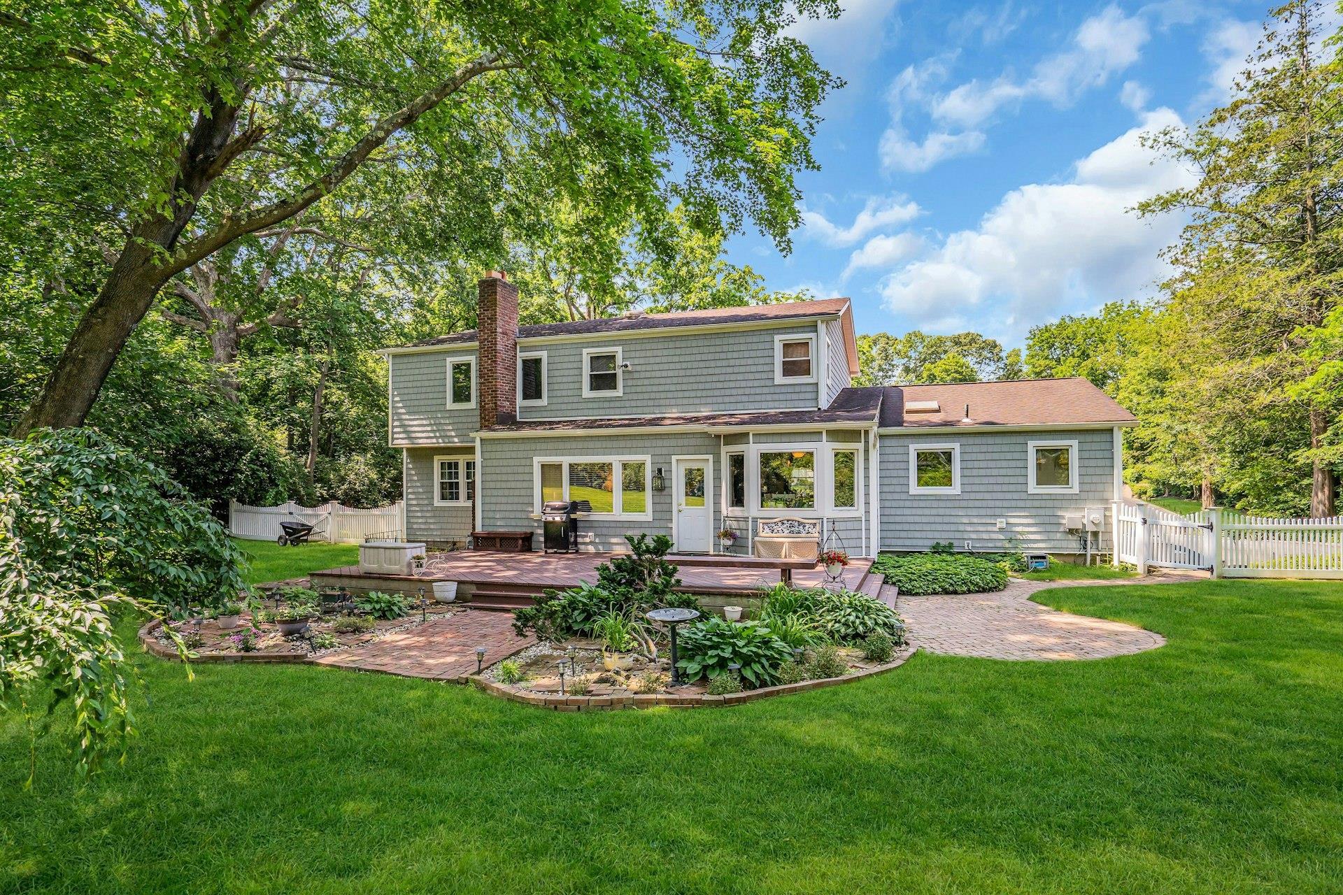 Single Family Threepence  Suffolk County, NY 11747, MLS-875604-47