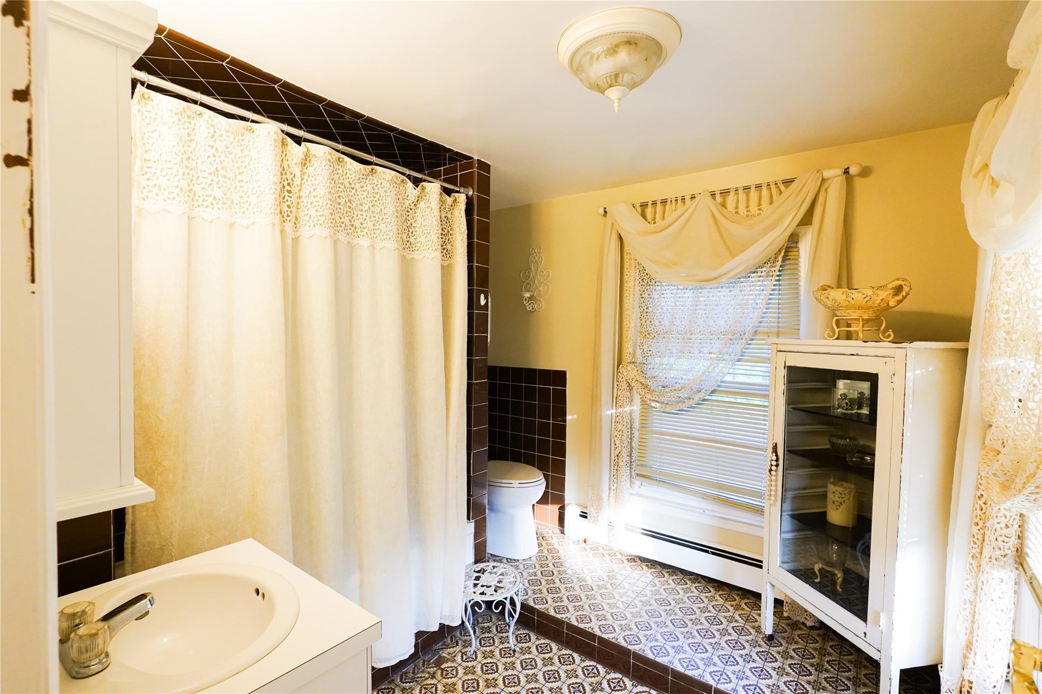 Single Family Academy  Suffolk County, NY 11772, MLS-875606-14