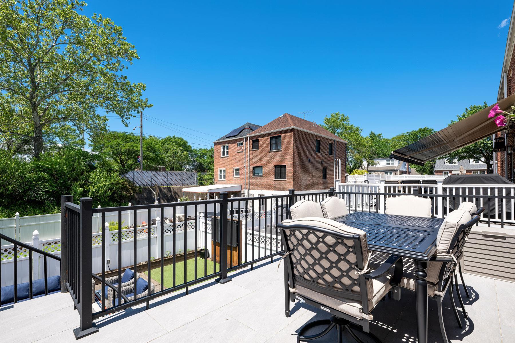 Single Family Kearney  Bronx, NY 10465, MLS-875621-15