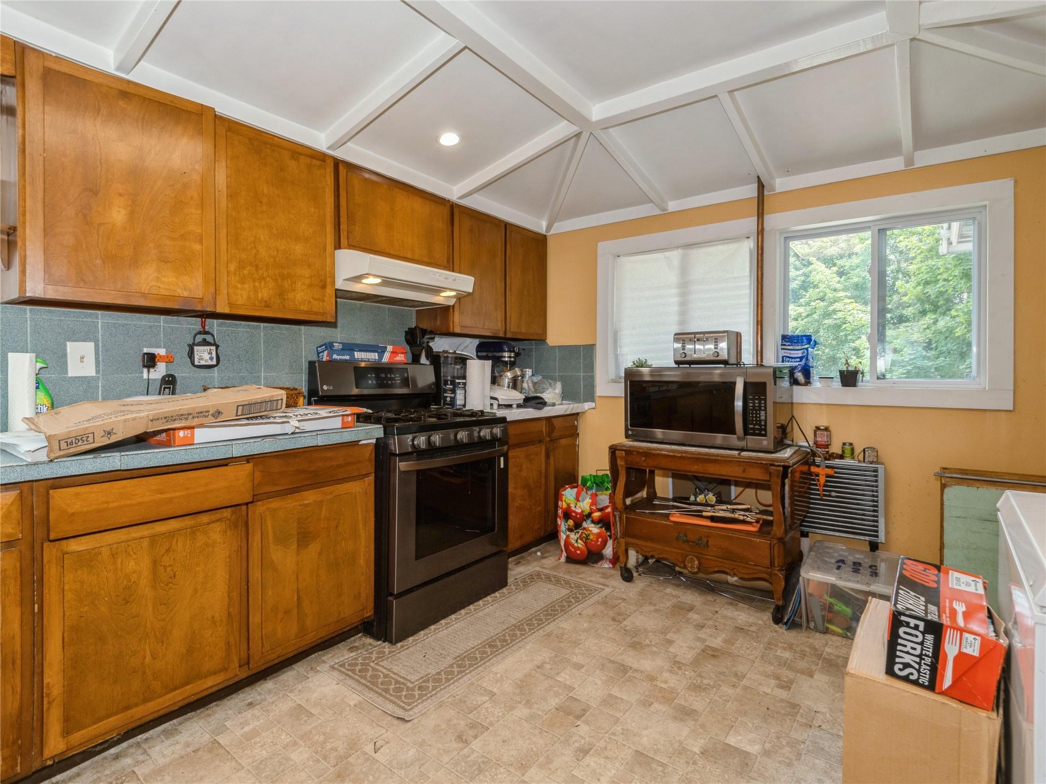 Single Family Vassar  Dutchess County, NY 12603, MLS-875635-23