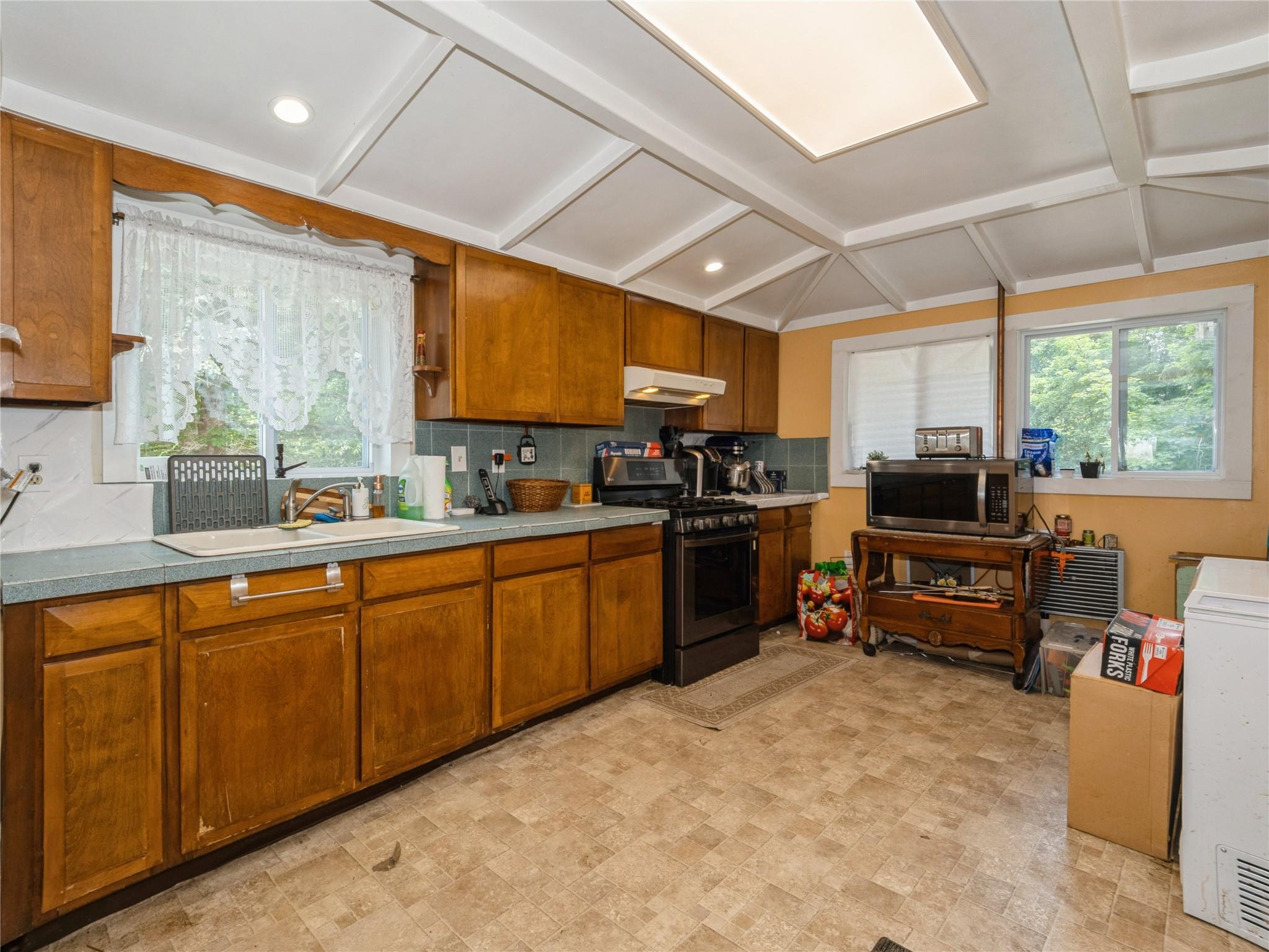 Single Family Vassar  Dutchess County, NY 12603, MLS-875635-27