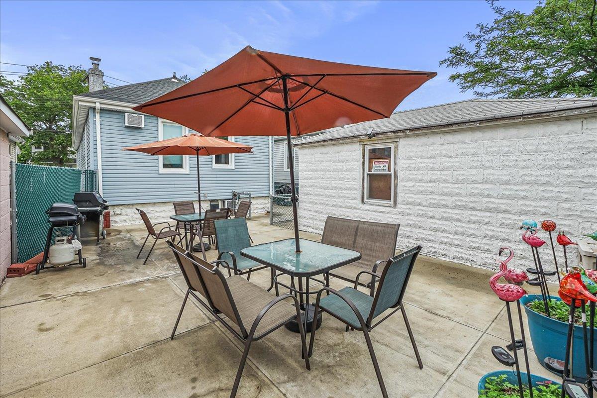 Single Family Sutter  Queens, NY 11417, MLS-875641-22