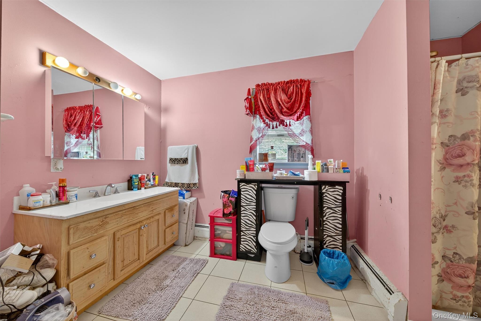 Single Family Suffern  Rockland County, NY 10984, MLS-875654-10