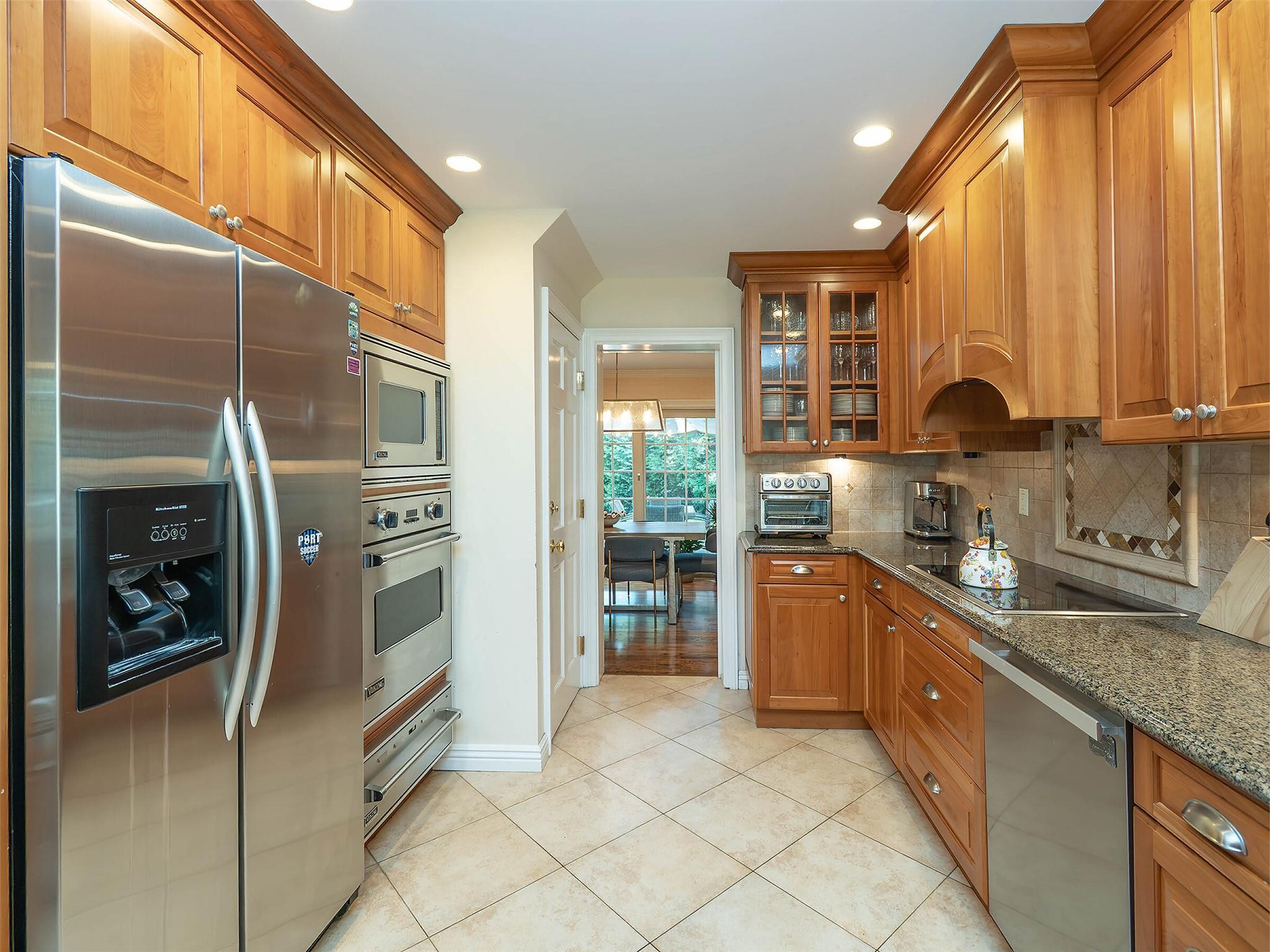 Single Family Schooner  Nassau County, NY 11050, MLS-875670-10