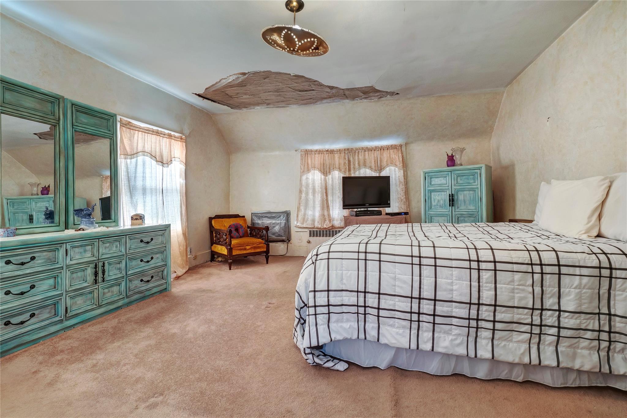 Single Family Dickens  Queens, NY 11691, MLS-875700-11