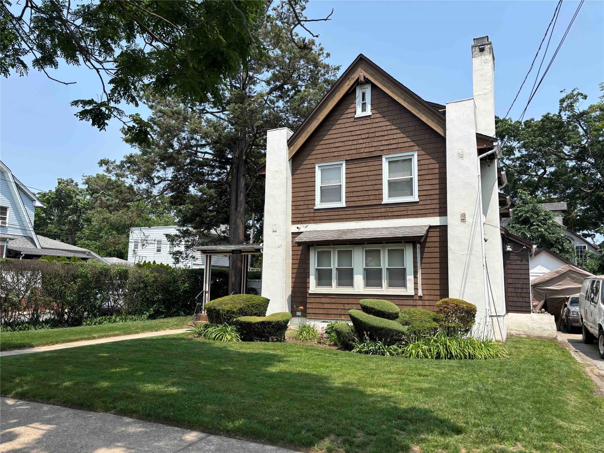 Single Family Dickens  Queens, NY 11691, MLS-875700-18