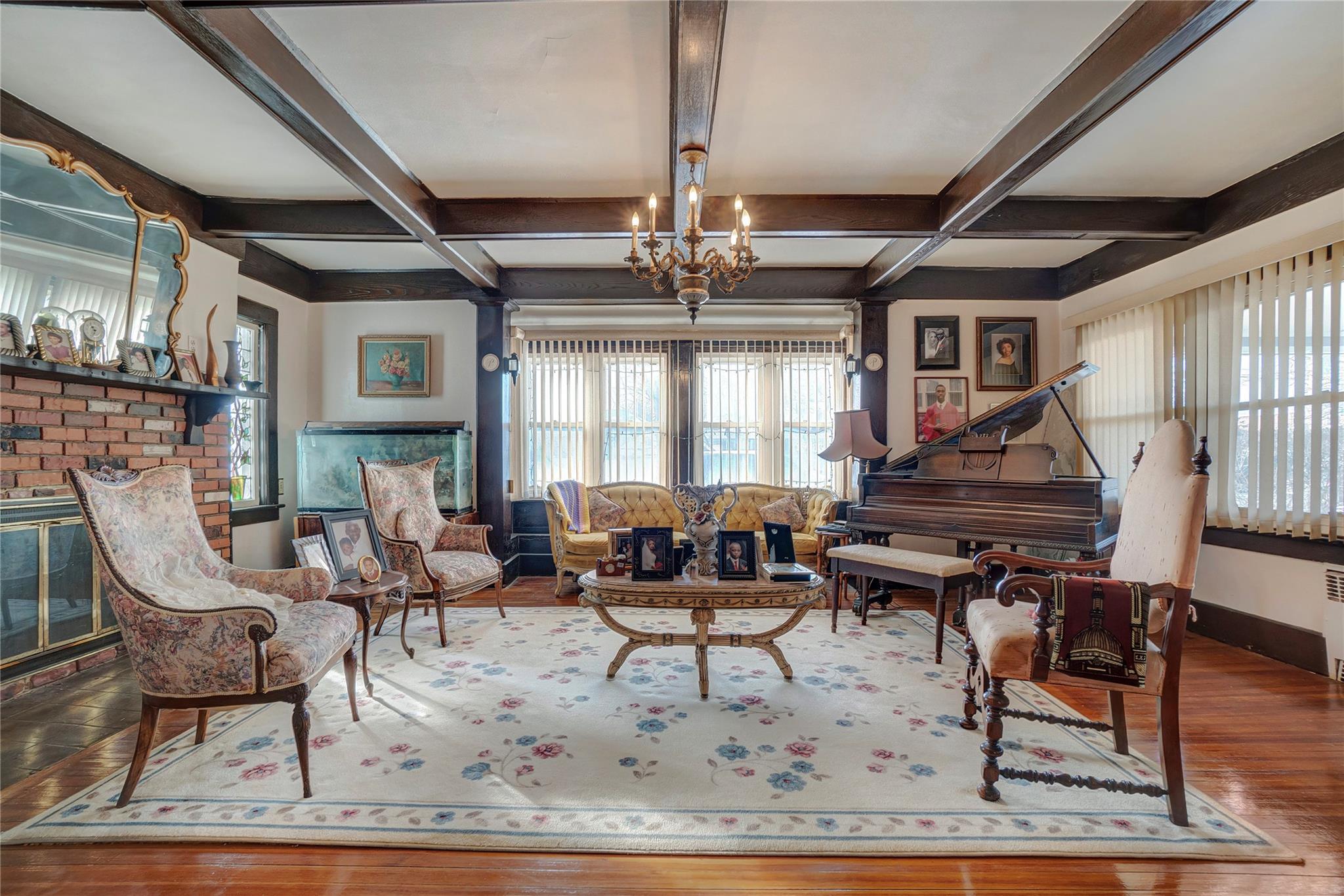 Single Family Dickens  Queens, NY 11691, MLS-875700-5