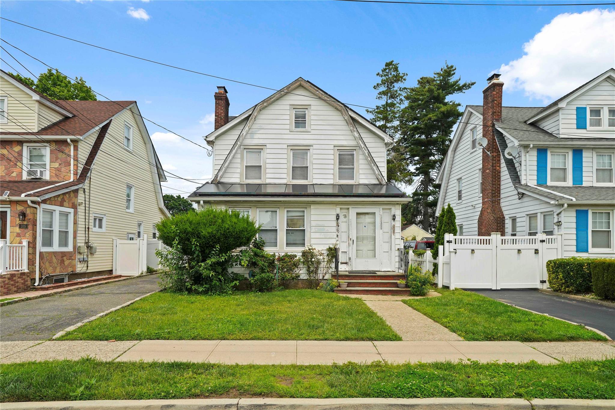 Single Family Leverich  Nassau County, NY 11550, MLS-875720-34