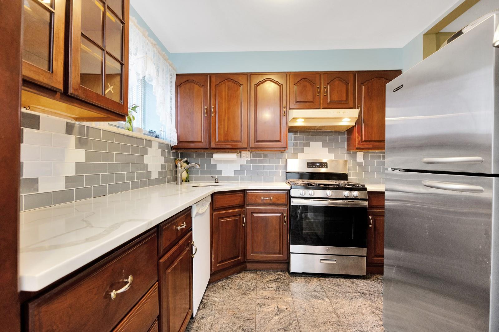 Single Family Cowles  Queens, NY 11379, MLS-875723-12