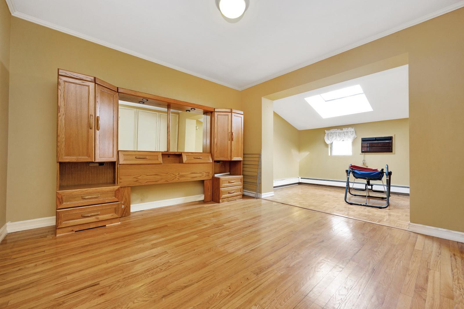 Single Family Cowles  Queens, NY 11379, MLS-875723-20