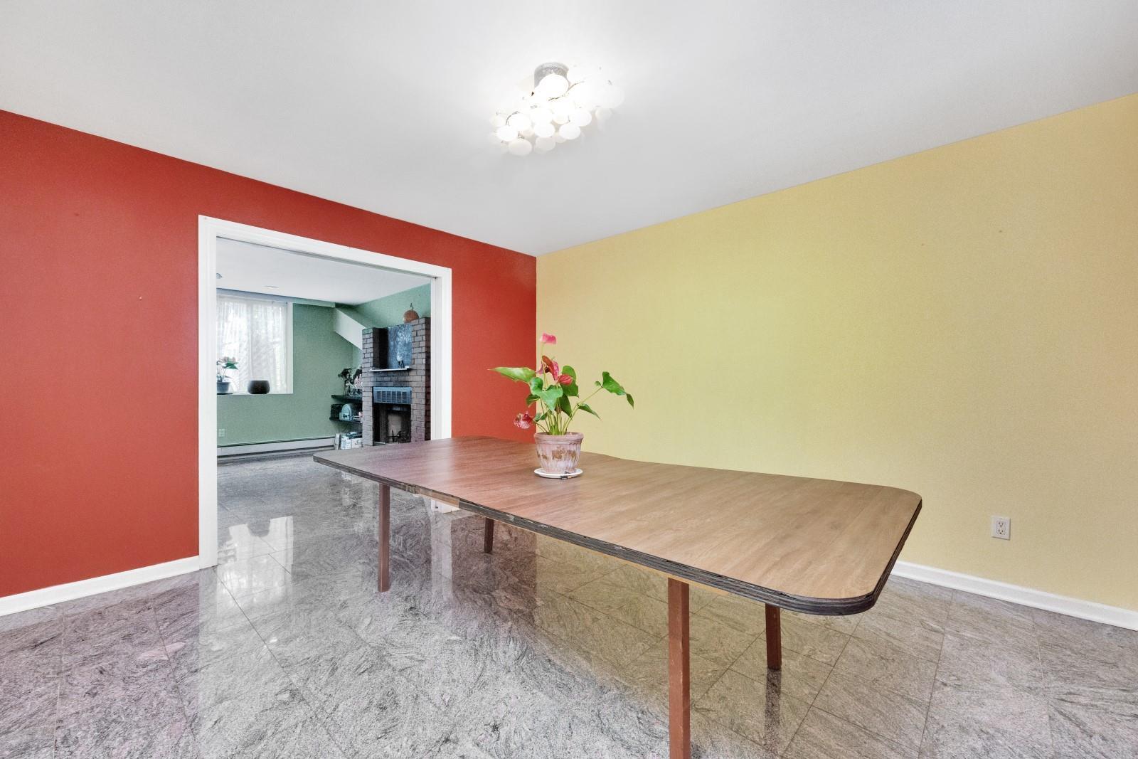 Single Family Cowles  Queens, NY 11379, MLS-875723-8