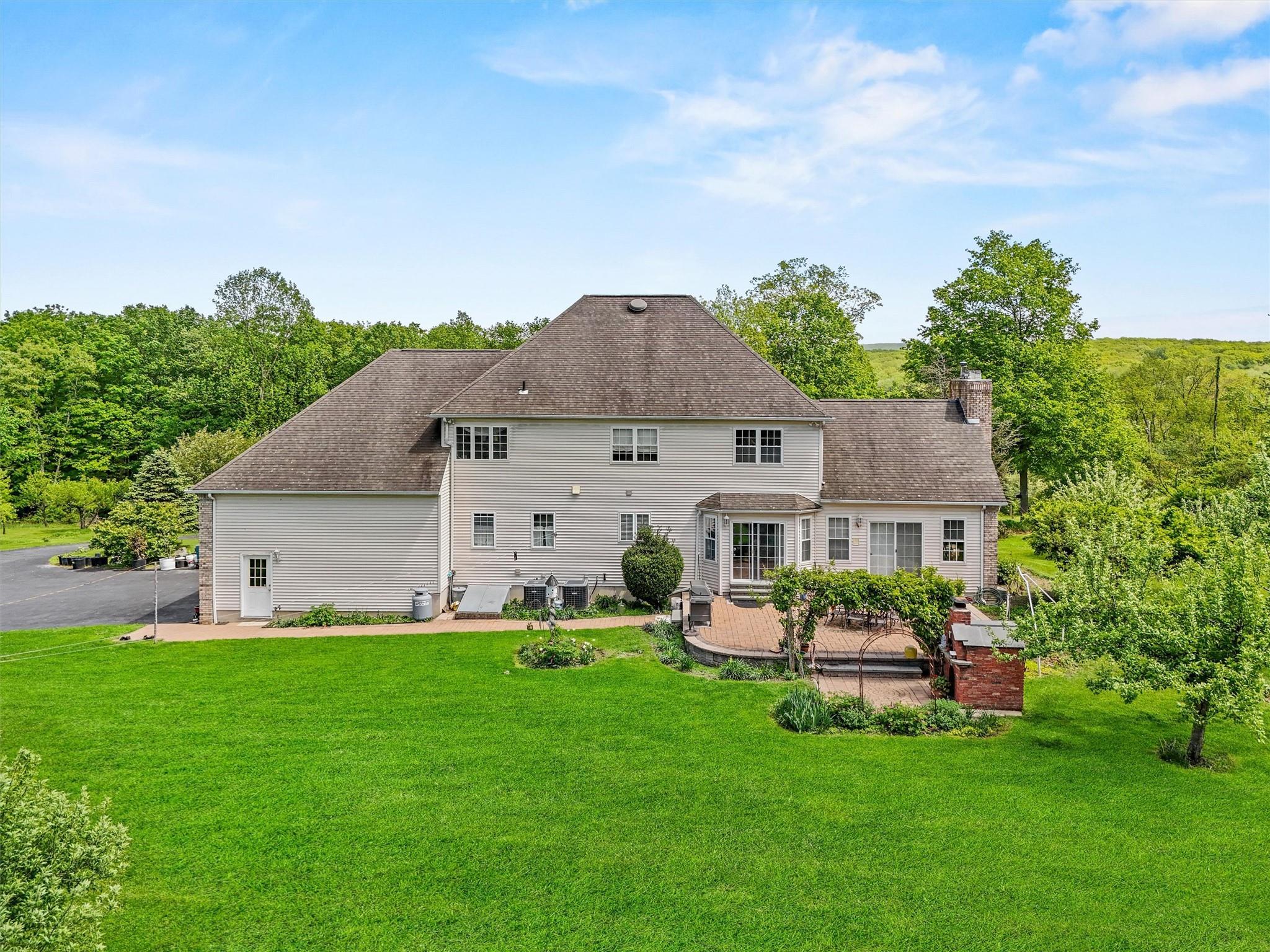 Single Family Goshen  Orange County, NY 10918, MLS-875731-40