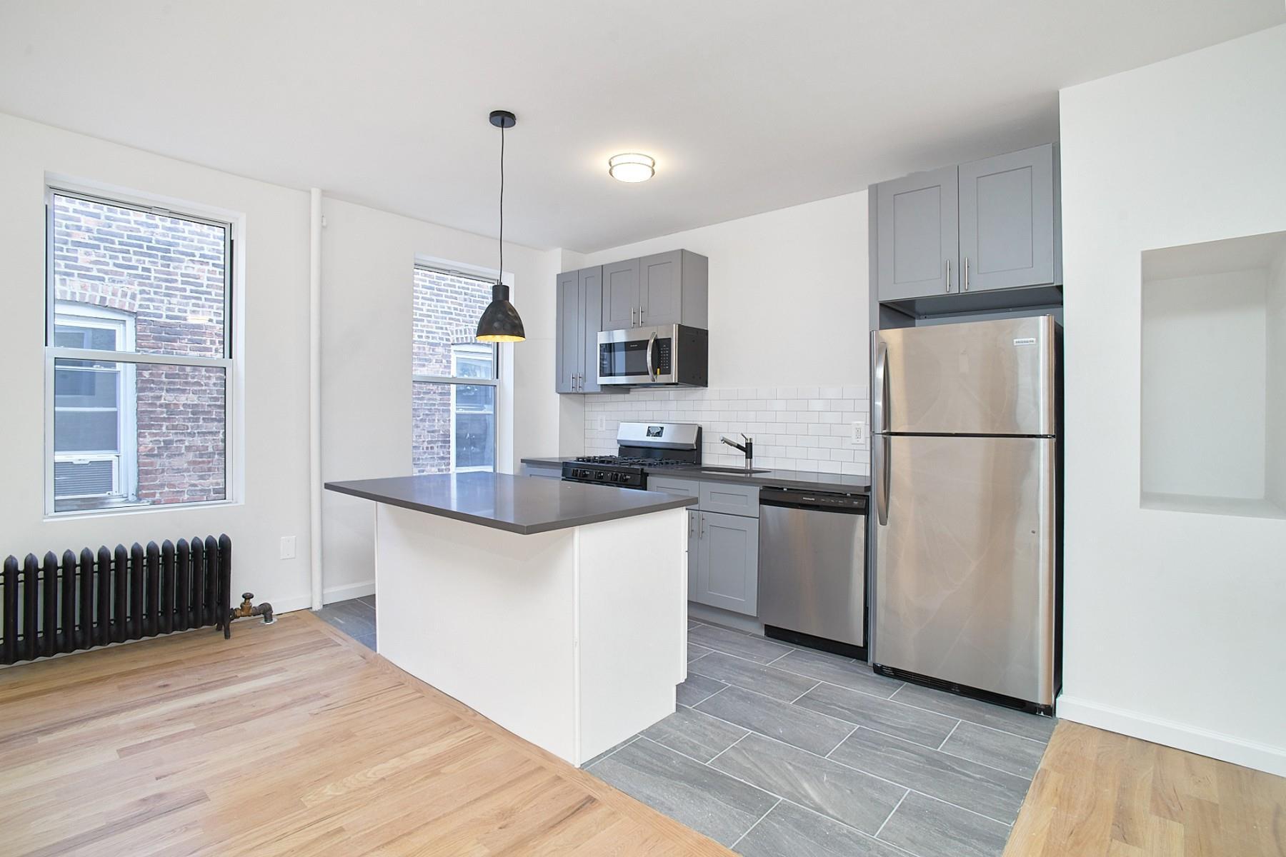 Single Family Grant  Bronx, NY 10456, MLS-875732-10