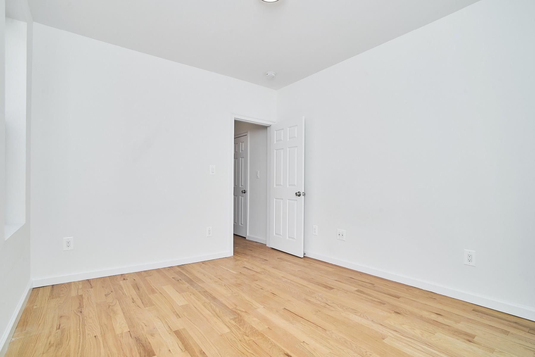 Single Family Grant  Bronx, NY 10456, MLS-875732-17