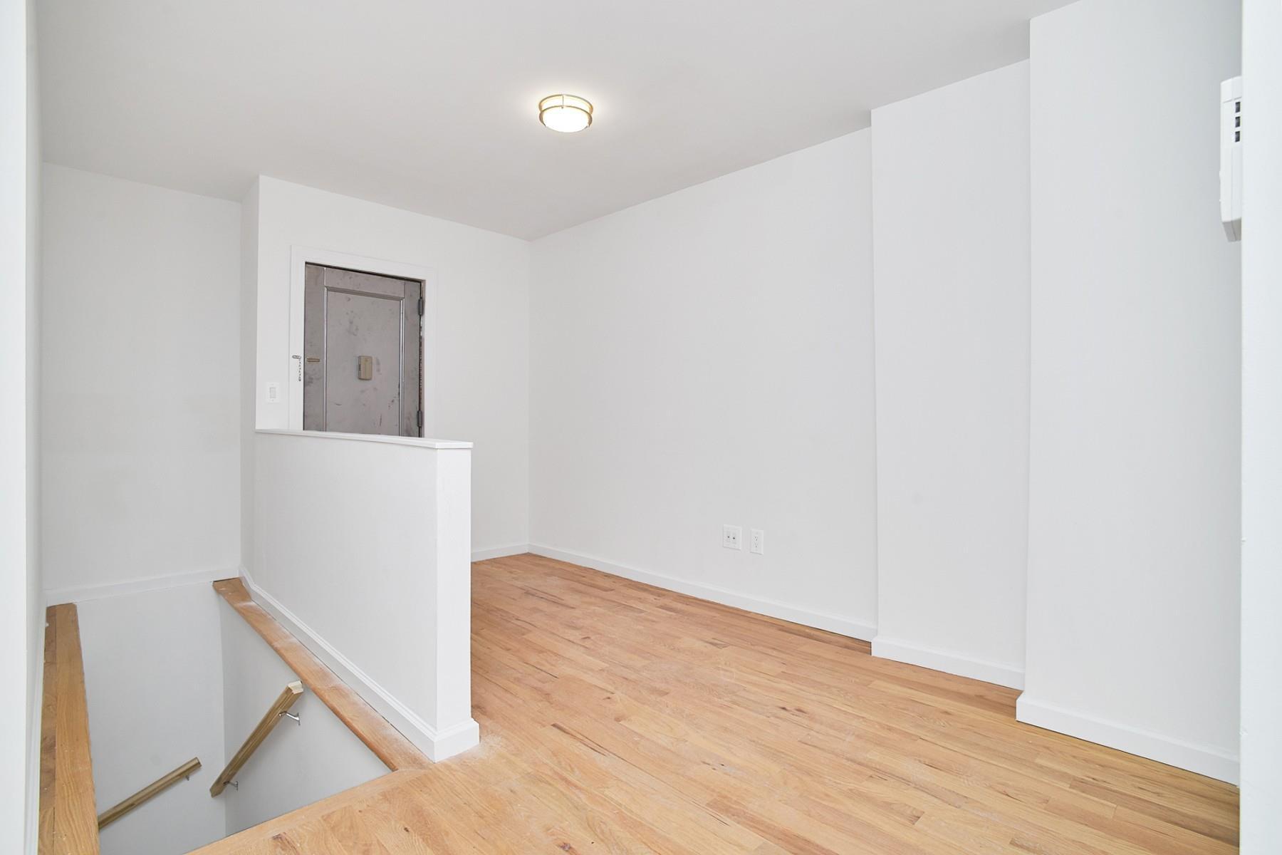 Single Family Grant  Bronx, NY 10456, MLS-875732-25