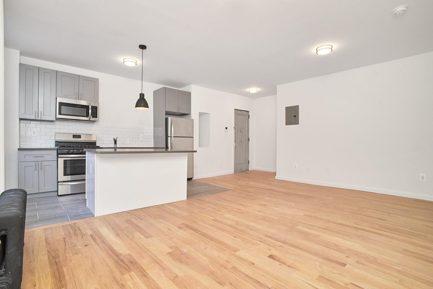 Single Family Grant  Bronx, NY 10456, MLS-875732-8