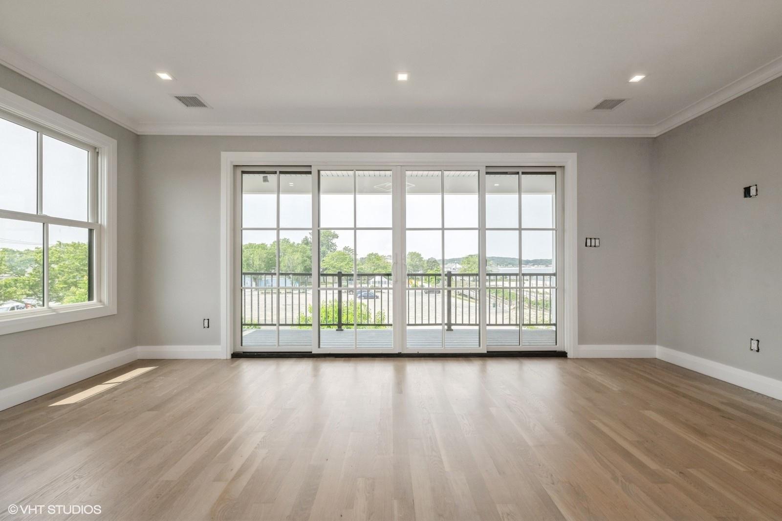 Single Family Pleasantview  Nassau County, NY 11709, MLS-875744-18