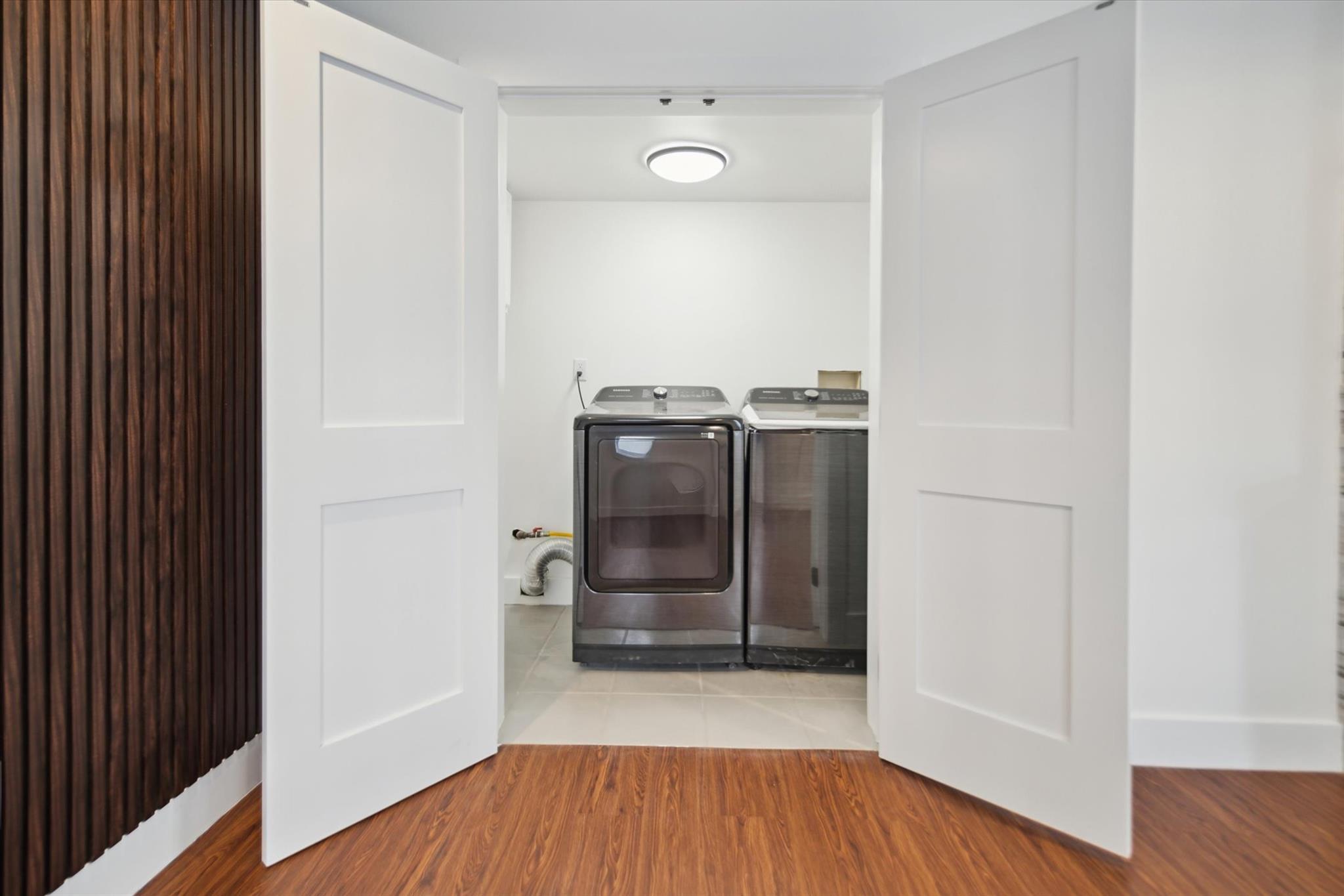 Single Family Sutro  Queens, NY 11423, MLS-875762-26