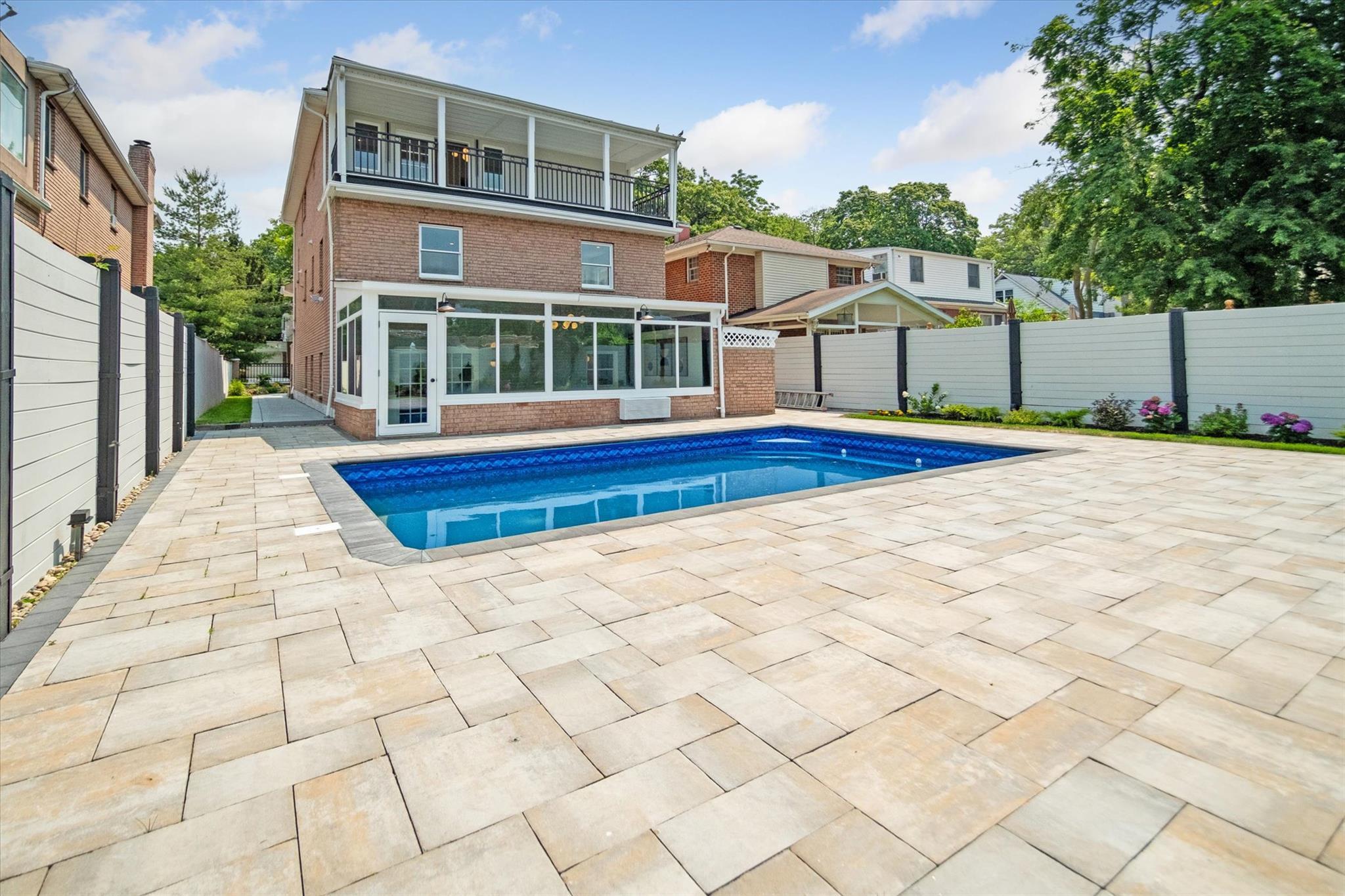 Single Family Sutro  Queens, NY 11423, MLS-875762-33