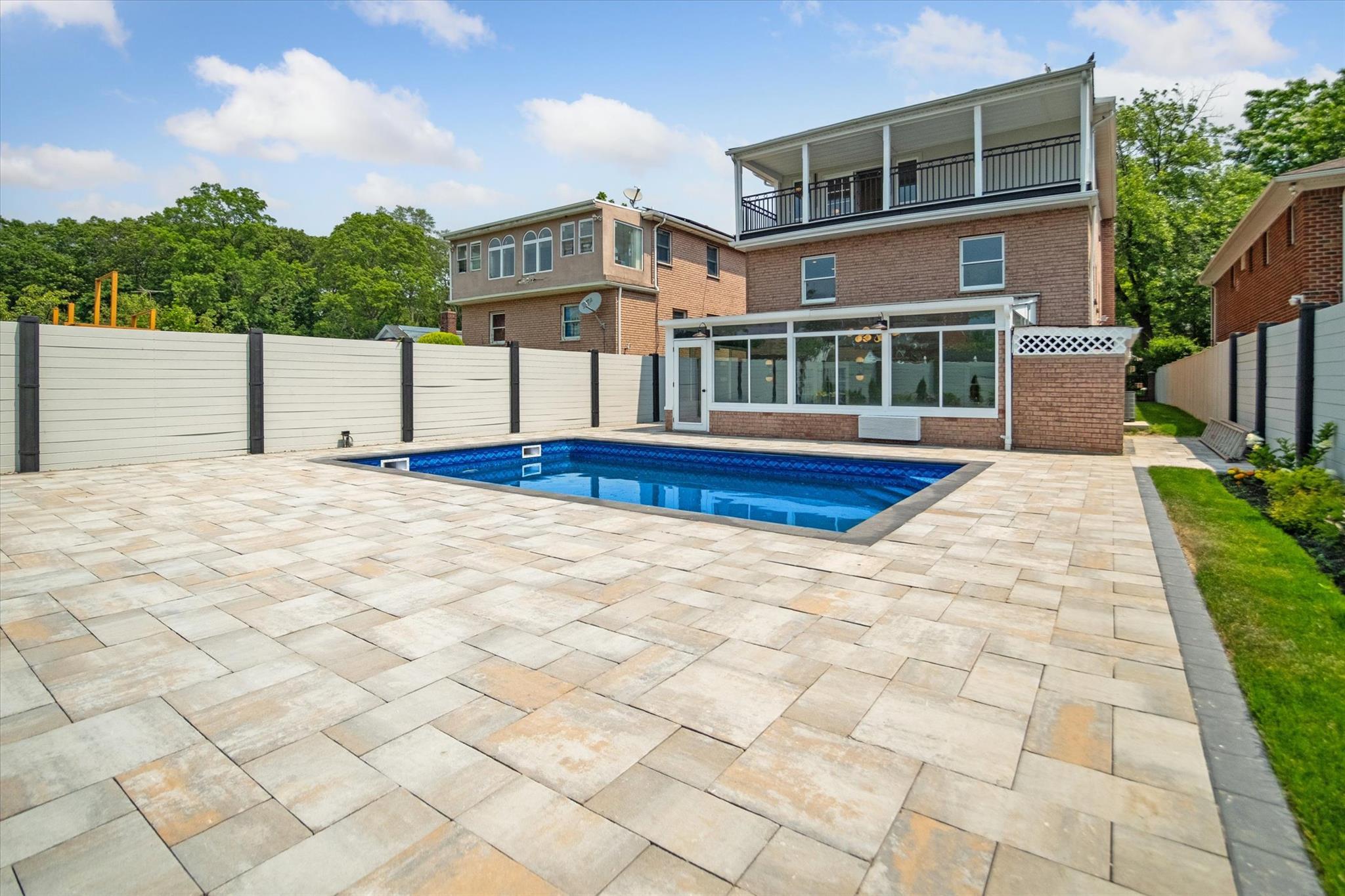 Single Family Sutro  Queens, NY 11423, MLS-875762-34