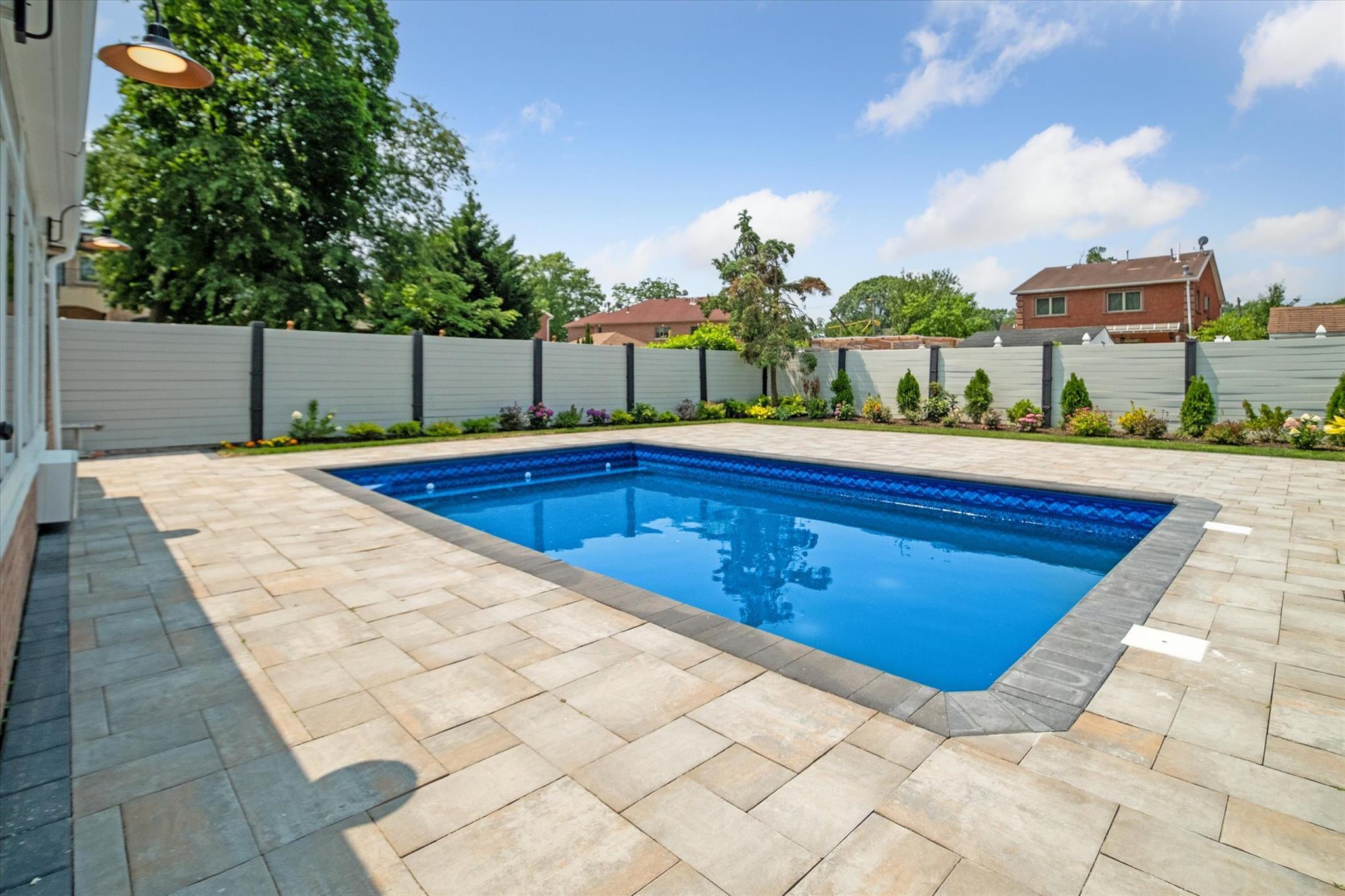 Single Family Sutro  Queens, NY 11423, MLS-875762-35