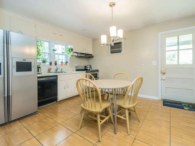 Single Family Glenwood  Nassau County, NY 11545, MLS-875830-10