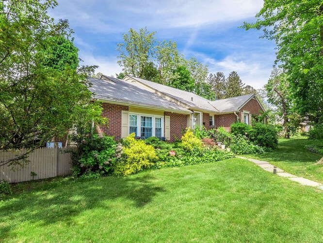 Single Family Glenwood  Nassau County, NY 11545, MLS-875830-2