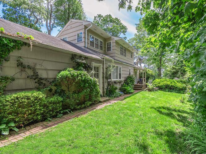 Single Family Glenwood  Nassau County, NY 11545, MLS-875830-30