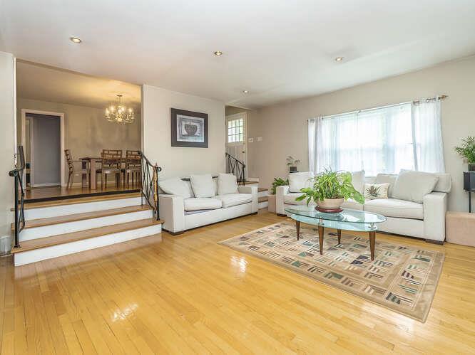 Single Family Glenwood  Nassau County, NY 11545, MLS-875830-6