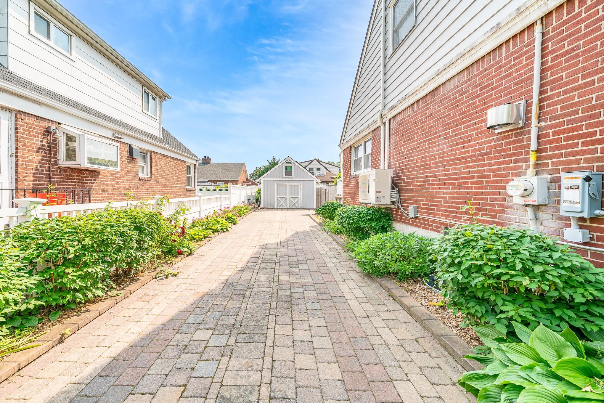 Single Family Wardwell  Nassau County, NY 11501, MLS-875845-3