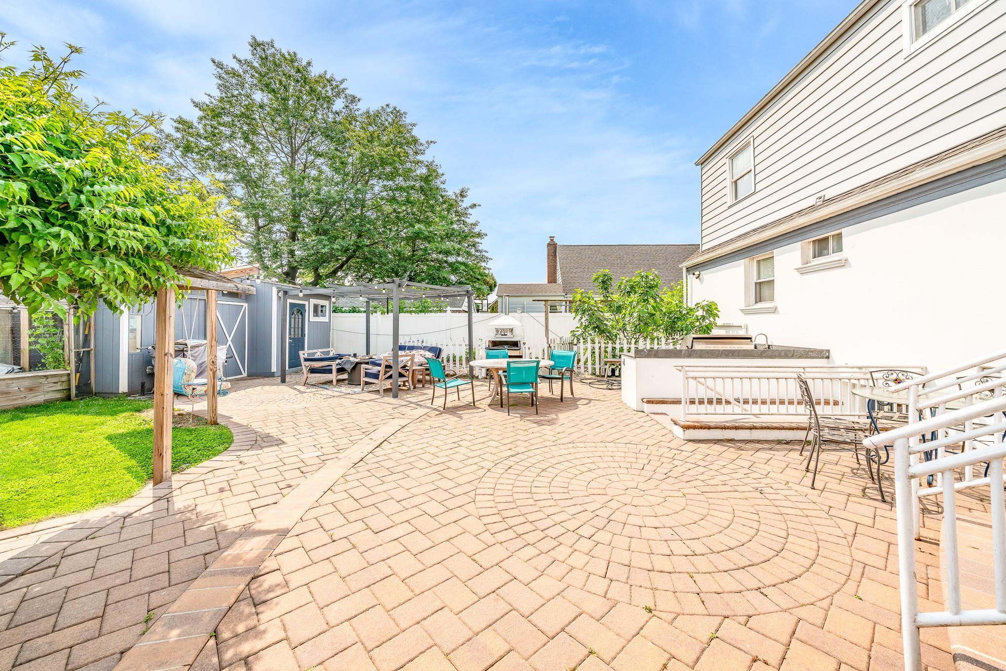 Single Family Wardwell  Nassau County, NY 11501, MLS-875845-5