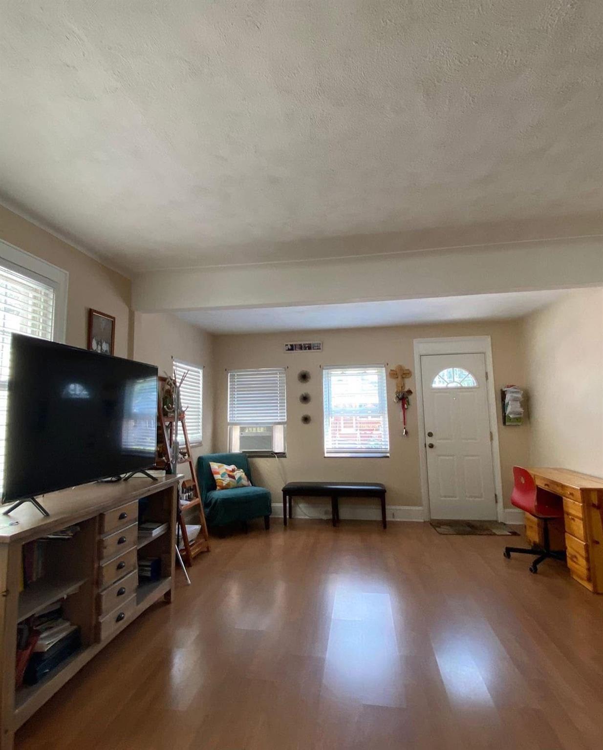 Single Family 68th  Queens, NY 11385, MLS-875851-3